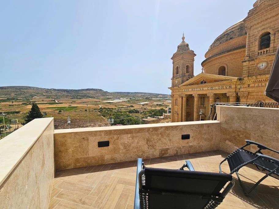 Scenic Views - A Stylish Getaway in Mgarr