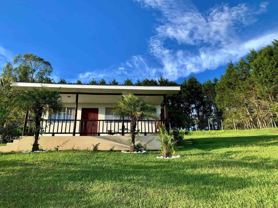 Country house with an incredible view to the city