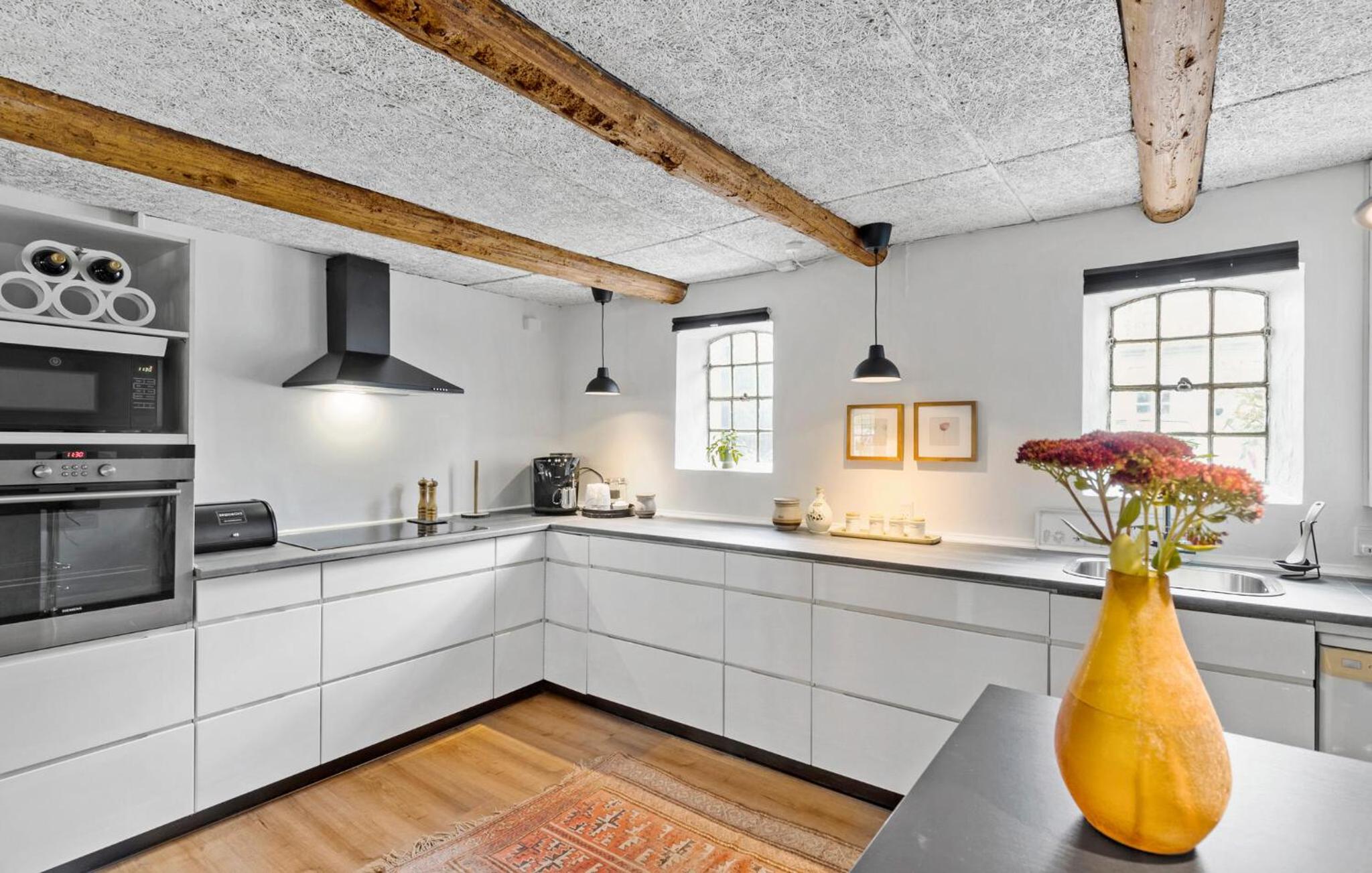 Beautiful Home In Grenaa With Wifi