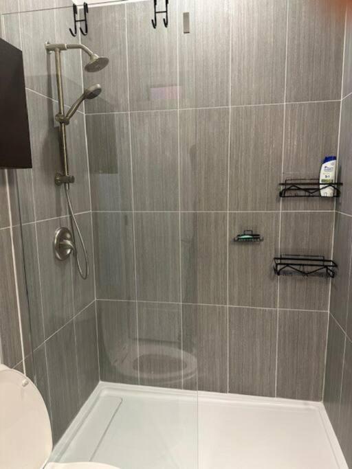 New, Private Stay Downtown Ottawa - minimum 30 day stay