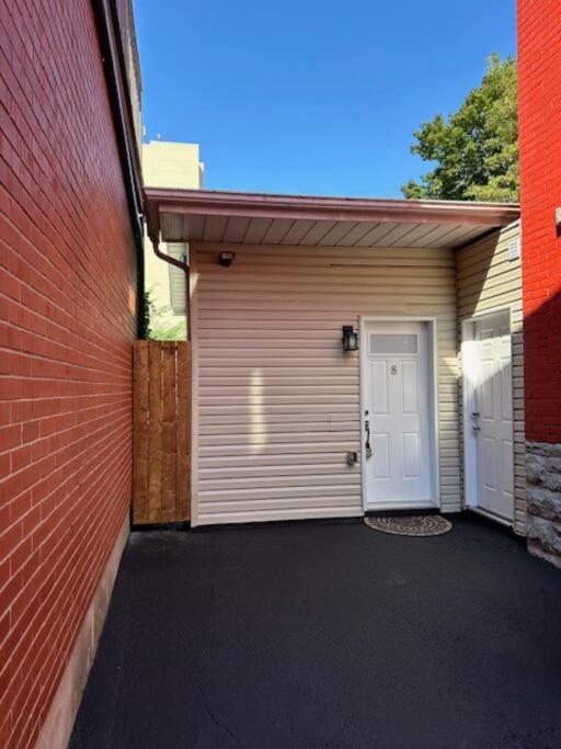New, Private Stay Downtown Ottawa - minimum 30 day stay