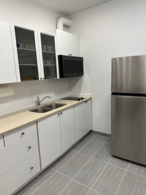 New, Private Stay Downtown Ottawa - minimum 30 day stay