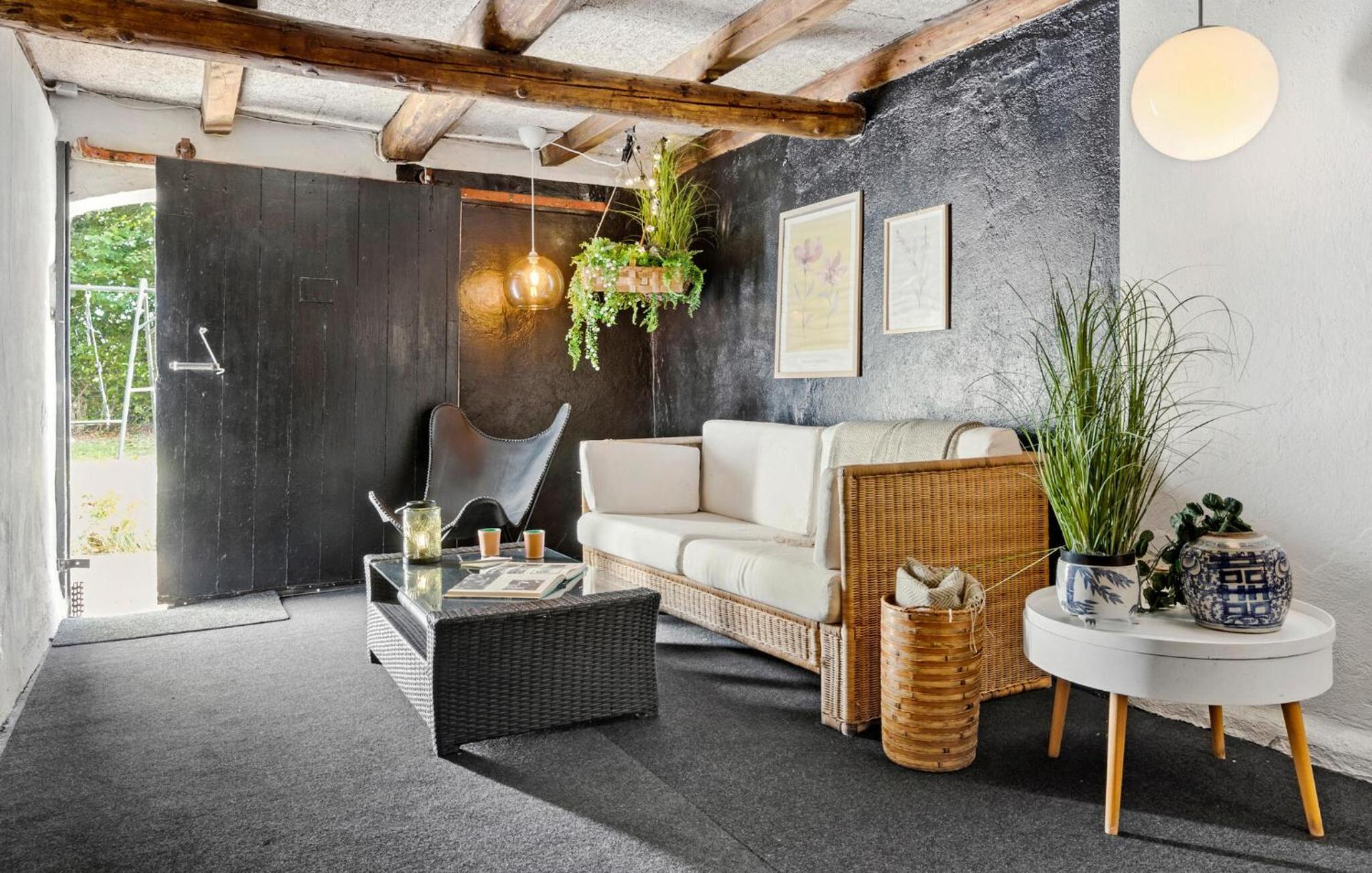 Beautiful Home In Grenaa With Wifi