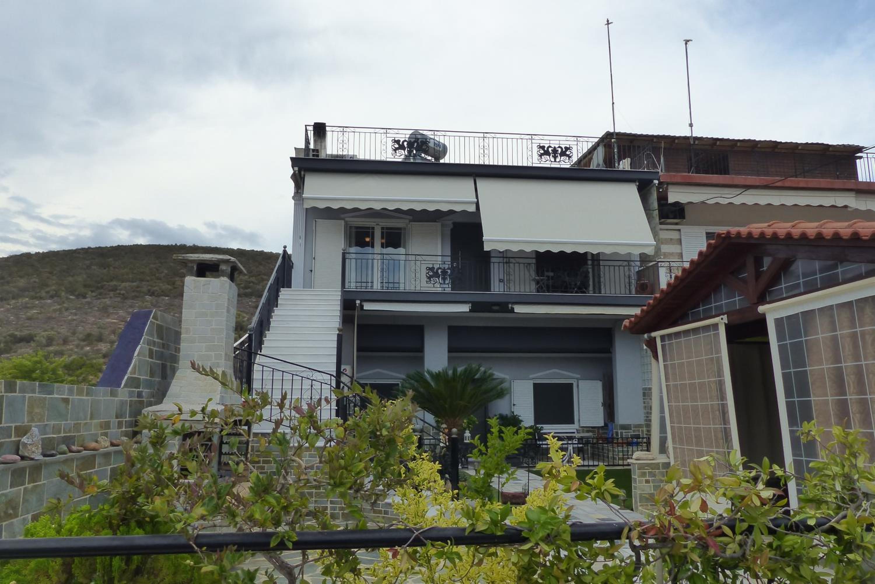Efi's House