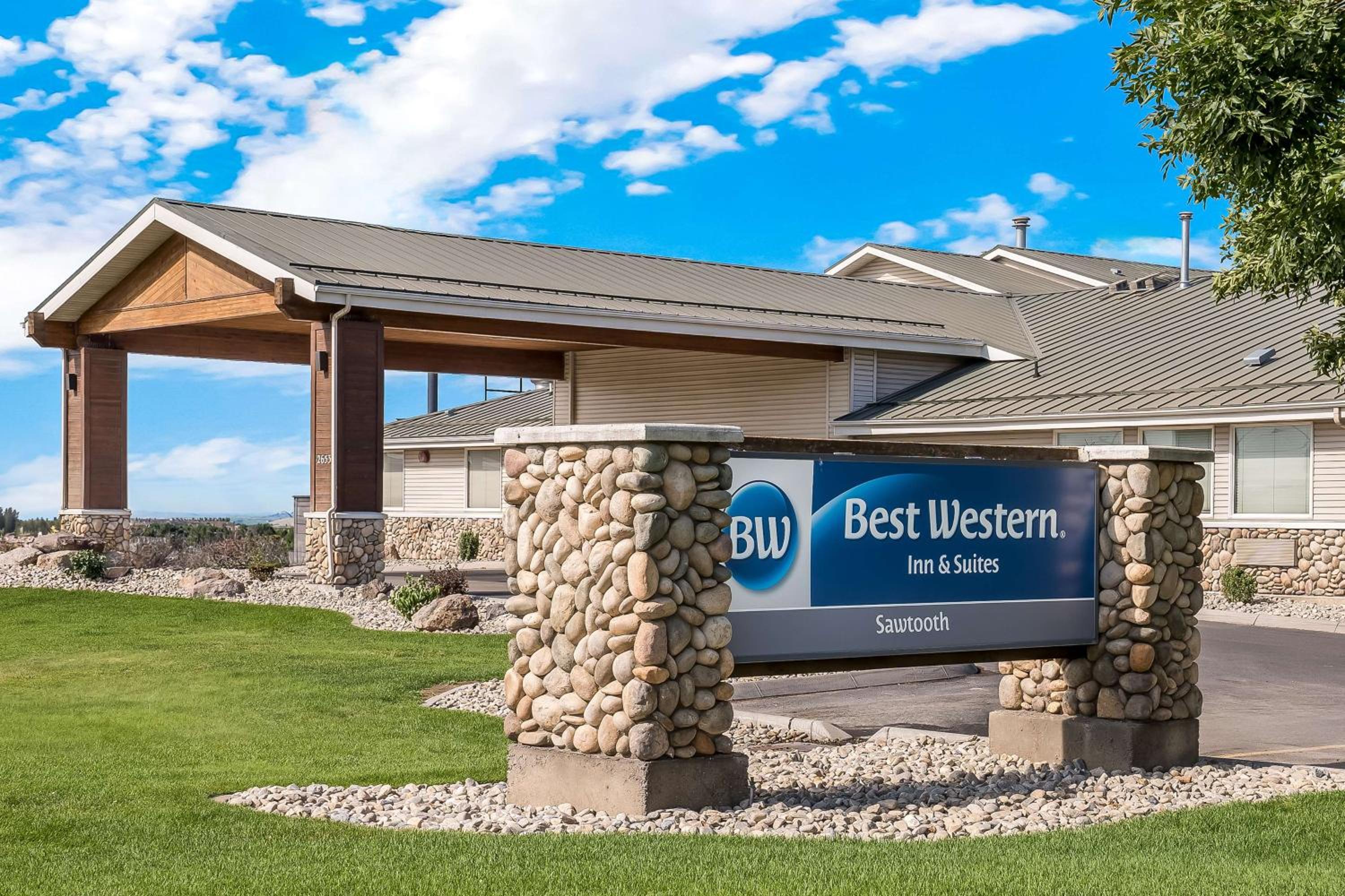 Twin Falls Vacations - Best Western Sawtooth Inn and Suites - Property Image 1