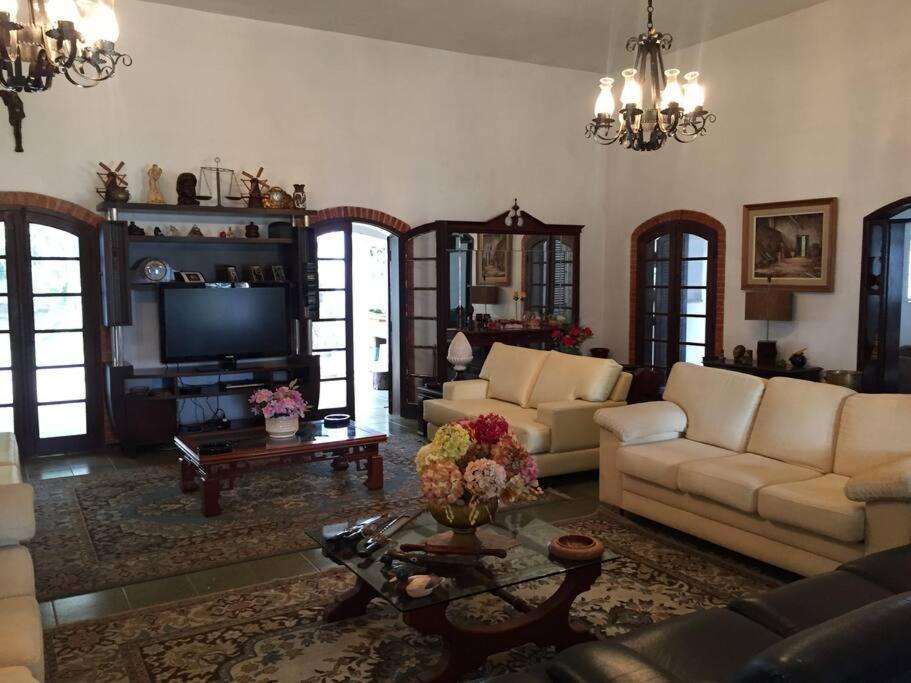 Chácara Araçoiaba da Serra - 10' de Sorocaba