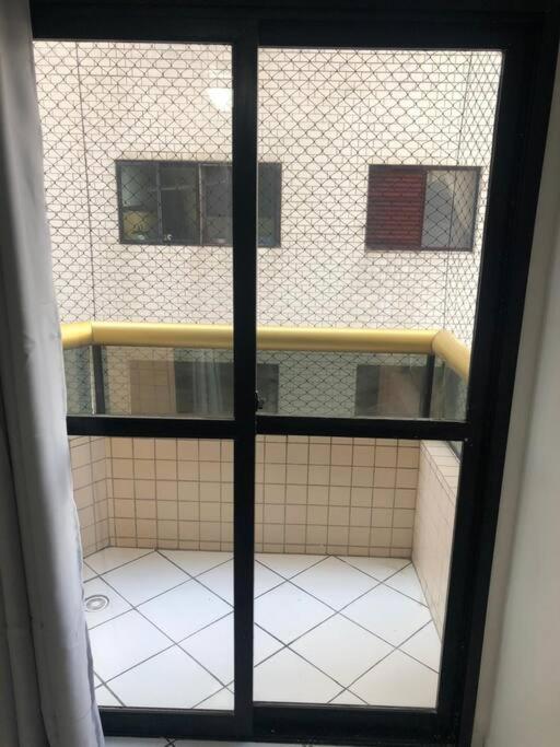 Apto 1 Dorm a 1 quadra da praia