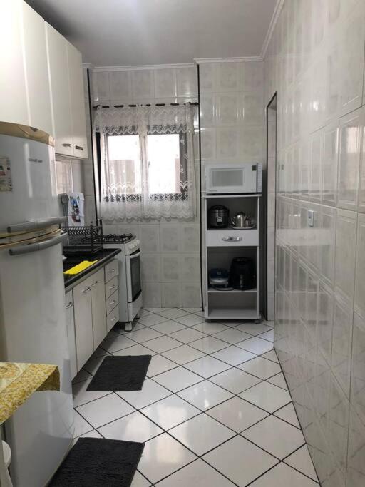 Apto 1 Dorm a 1 quadra da praia