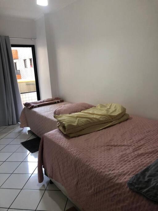 Apto 1 Dorm a 1 quadra da praia