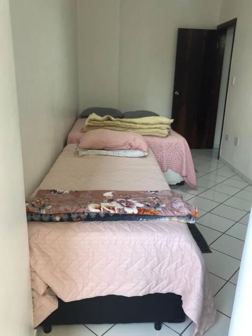 Apto 1 Dorm a 1 quadra da praia