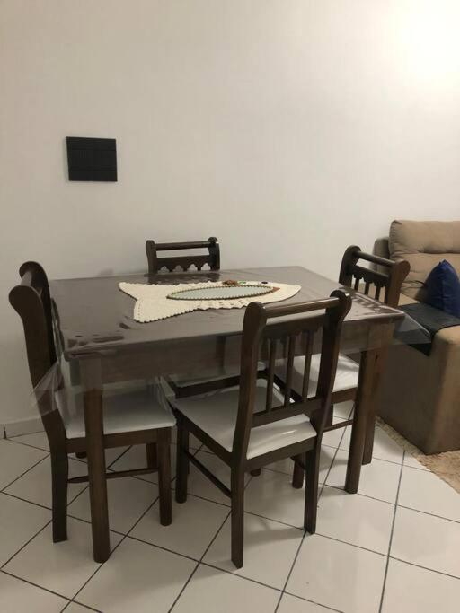 Apto 1 Dorm a 1 quadra da praia