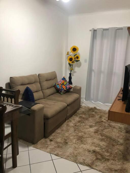 Apto 1 Dorm a 1 quadra da praia