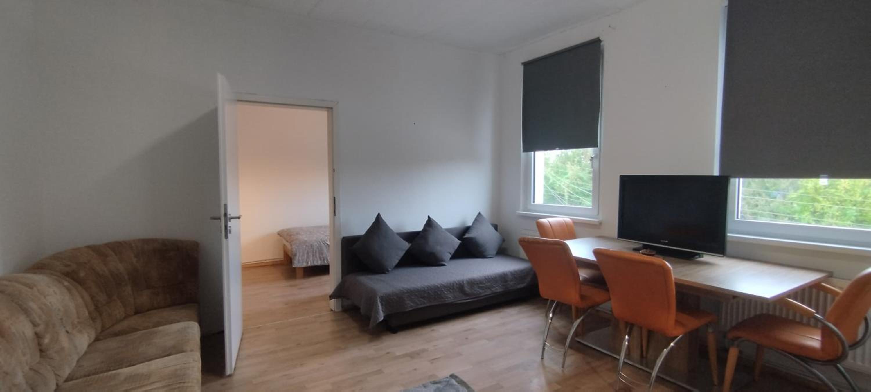 Daily Weekly Monthly Apartment