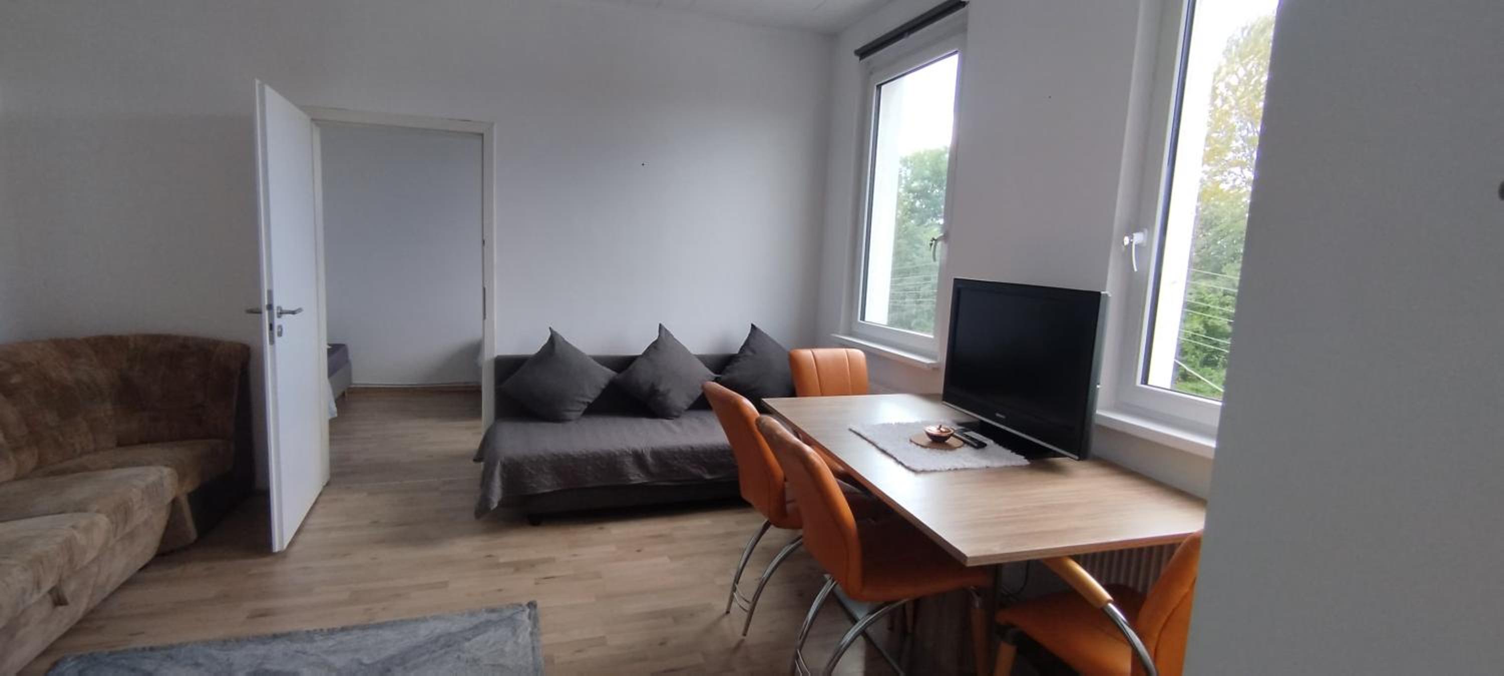 Daily Weekly Monthly Apartment