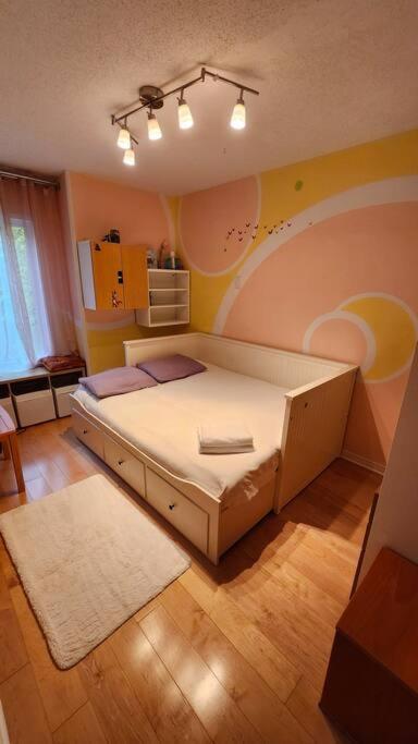 Charming 3 Bedroom House by Gatineau Park Home away from Home