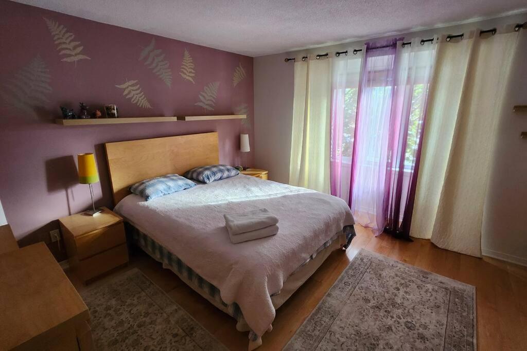 Charming 3 Bedroom House by Gatineau Park Home away from Home
