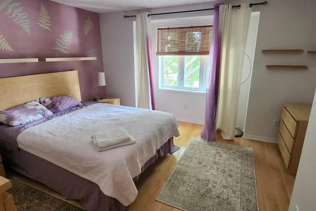 Charming 3 Bedroom House by Gatineau Park Home away from Home