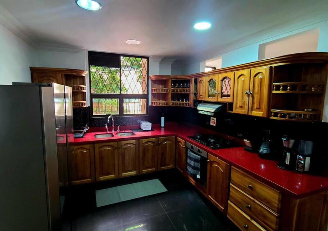 Amazing 3 Bedroom Apartment in El Poblado