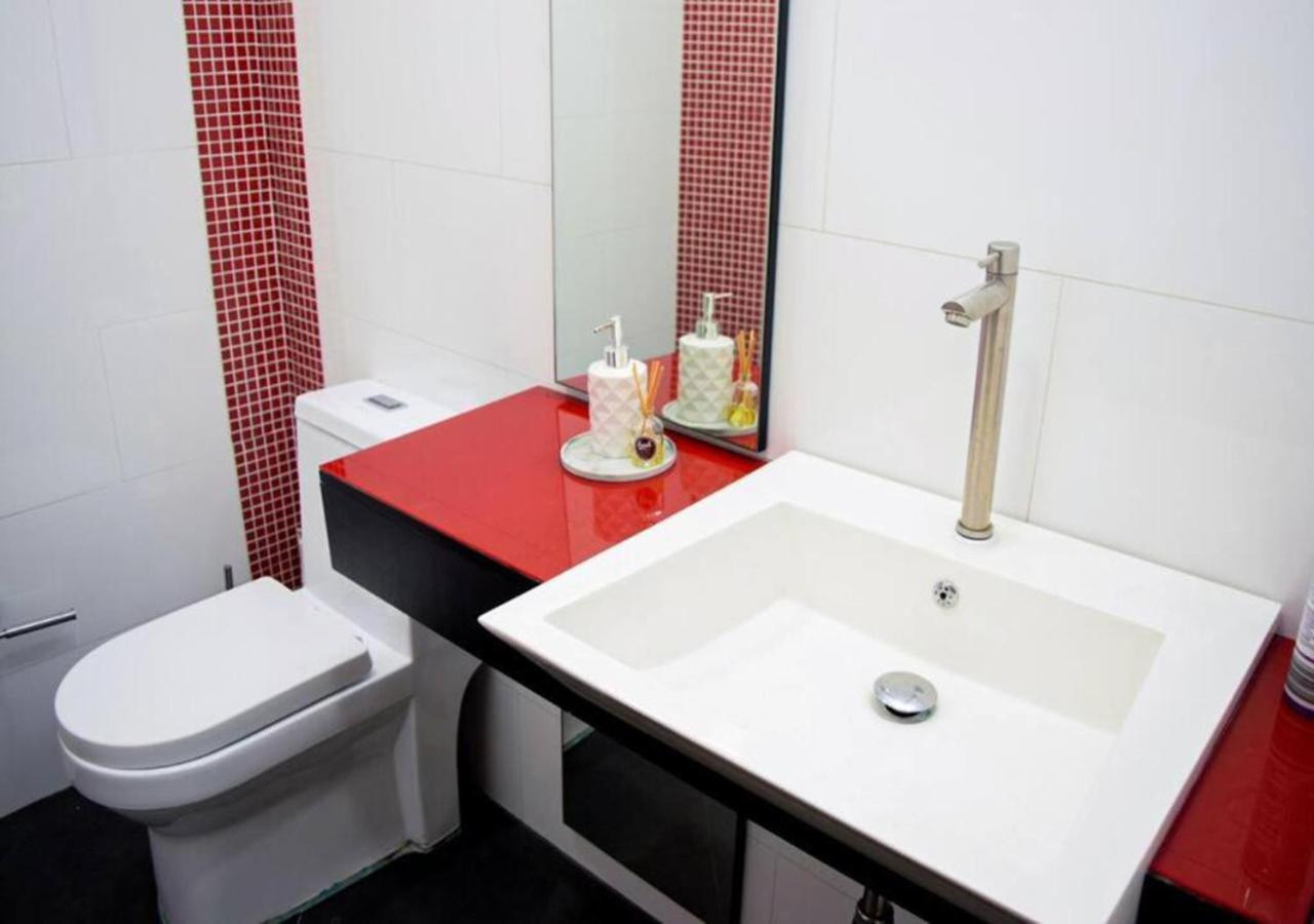 Amazing 3 Bedroom Apartment in El Poblado