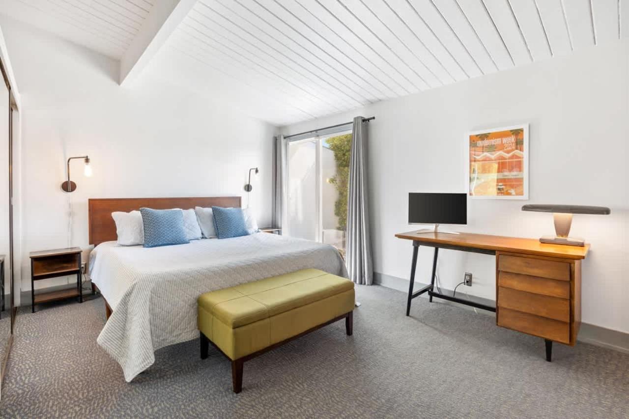 Club 915 Getaway- Pool BBQ and Pet Friendly view 3