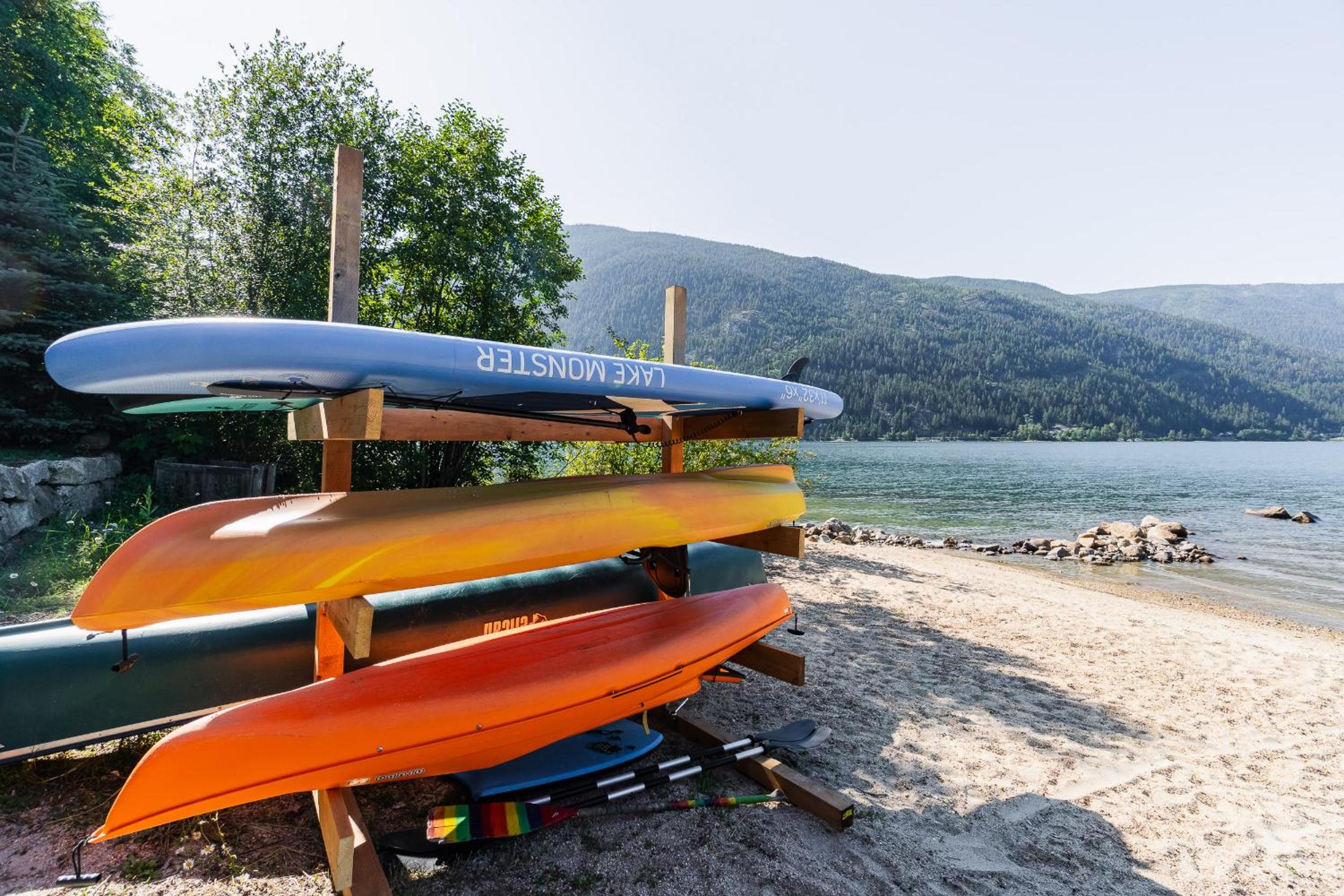 Kootenay, Lakeside Retreat, Main Floor and Walkout