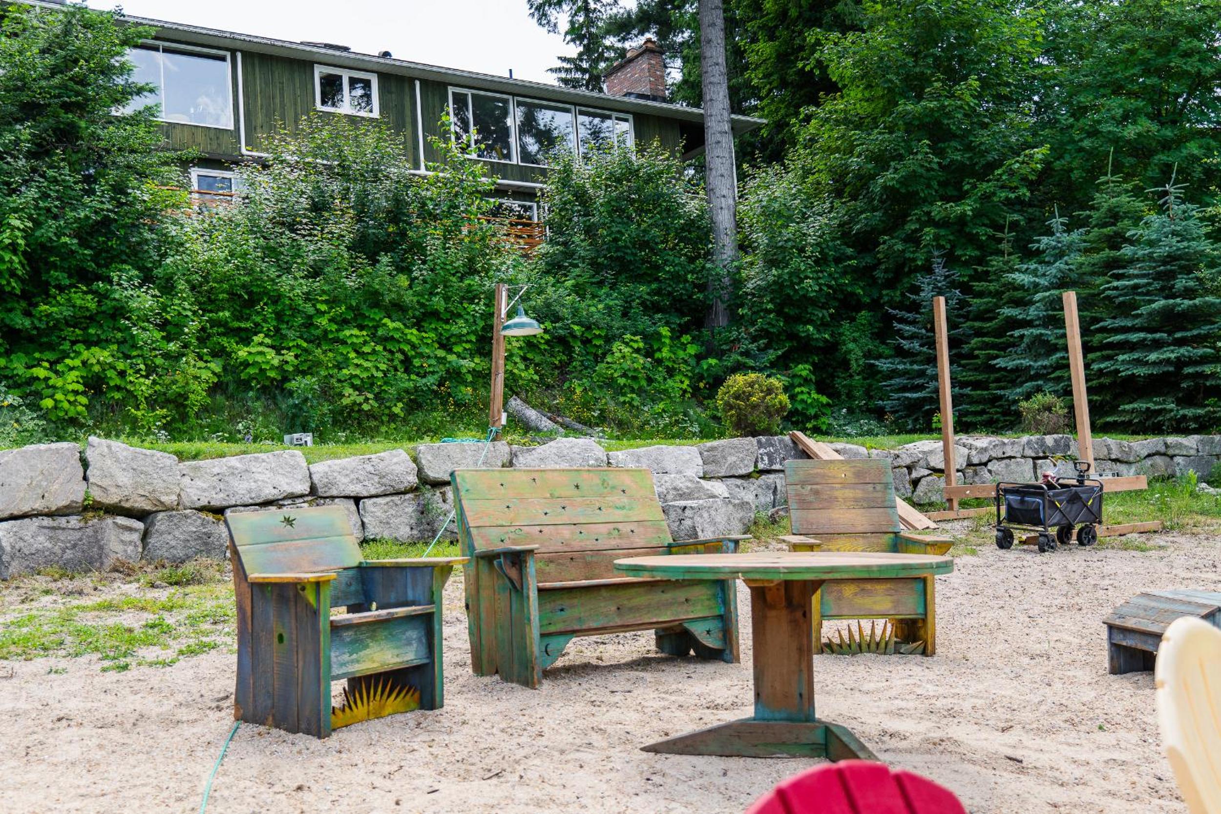 Kootenay, Lakeside Retreat, Main Floor and Walkout
