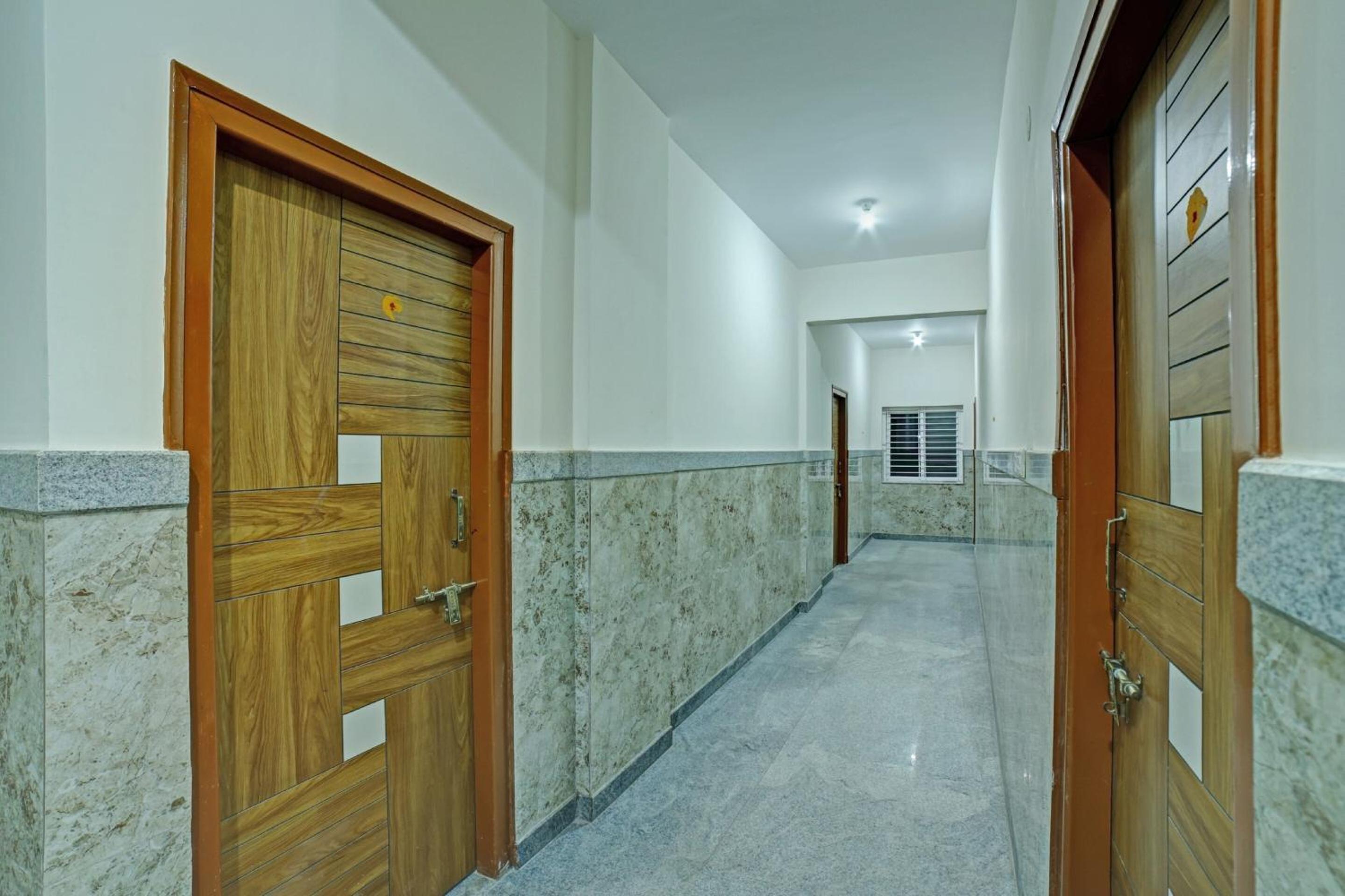 Hotel O SLN Residency view 3