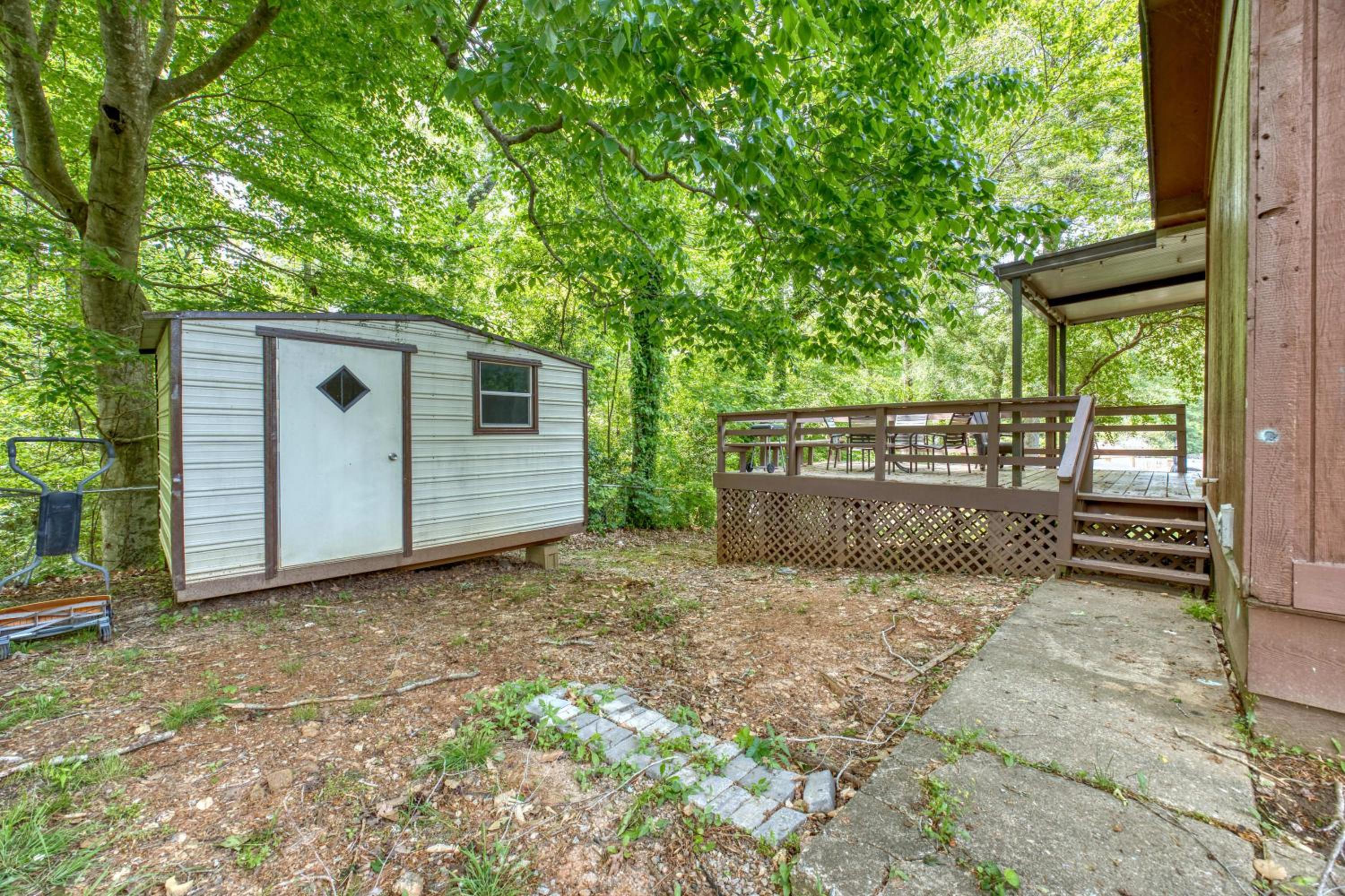 Columbus Vacations - Columbus Cabin Wooded Retreat W Large Yard - Property Image 14