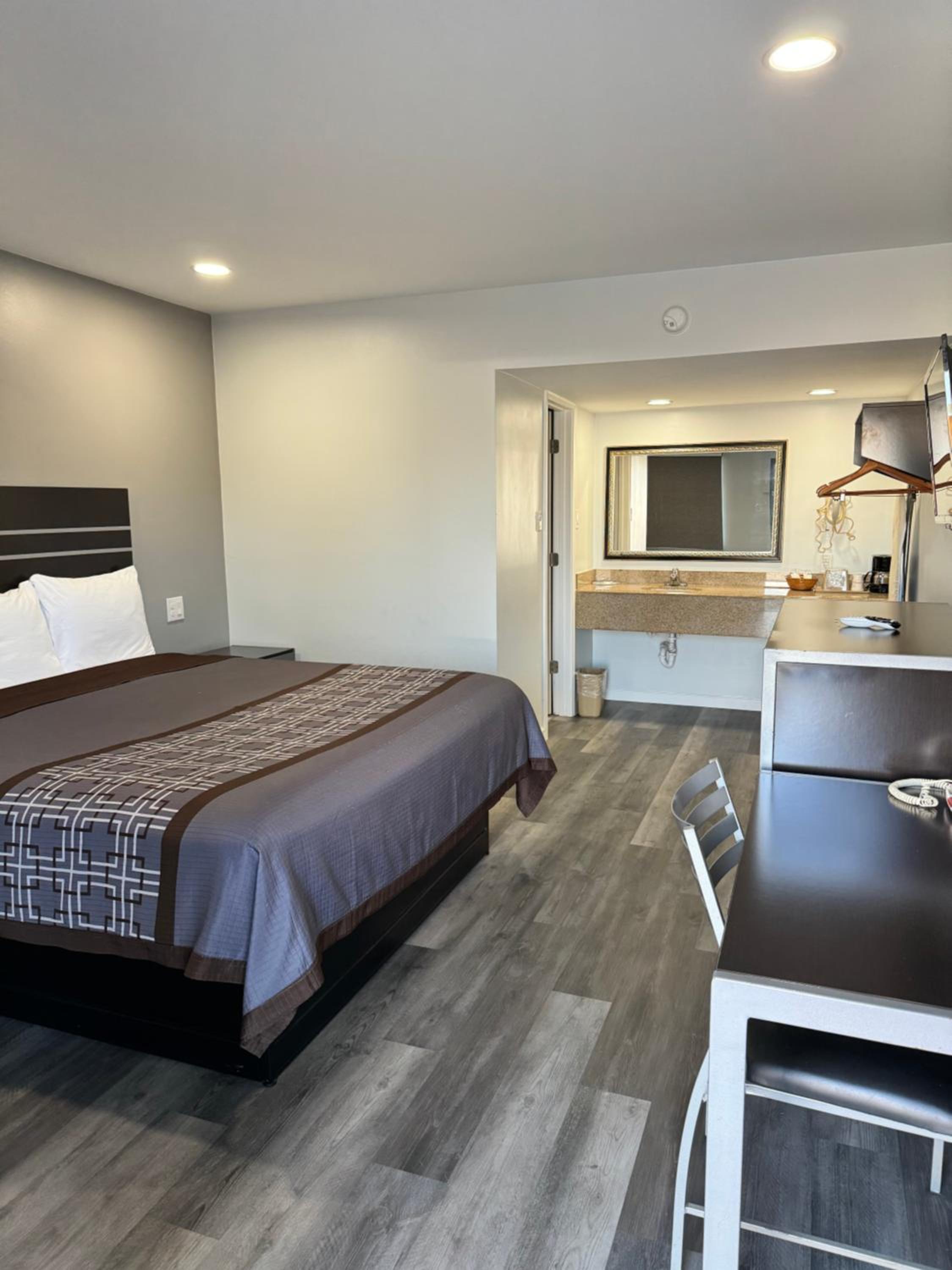 Continental Inn and Suites Nacogdoches TX SFA University Downtown