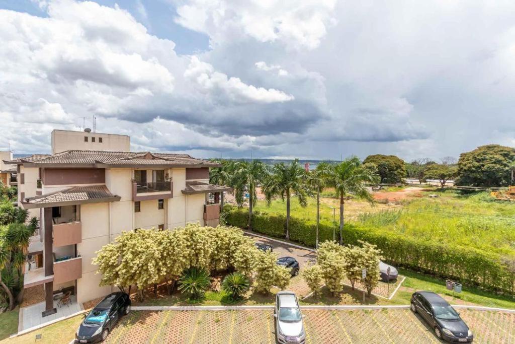 Flat Life Resort com vista do Lago