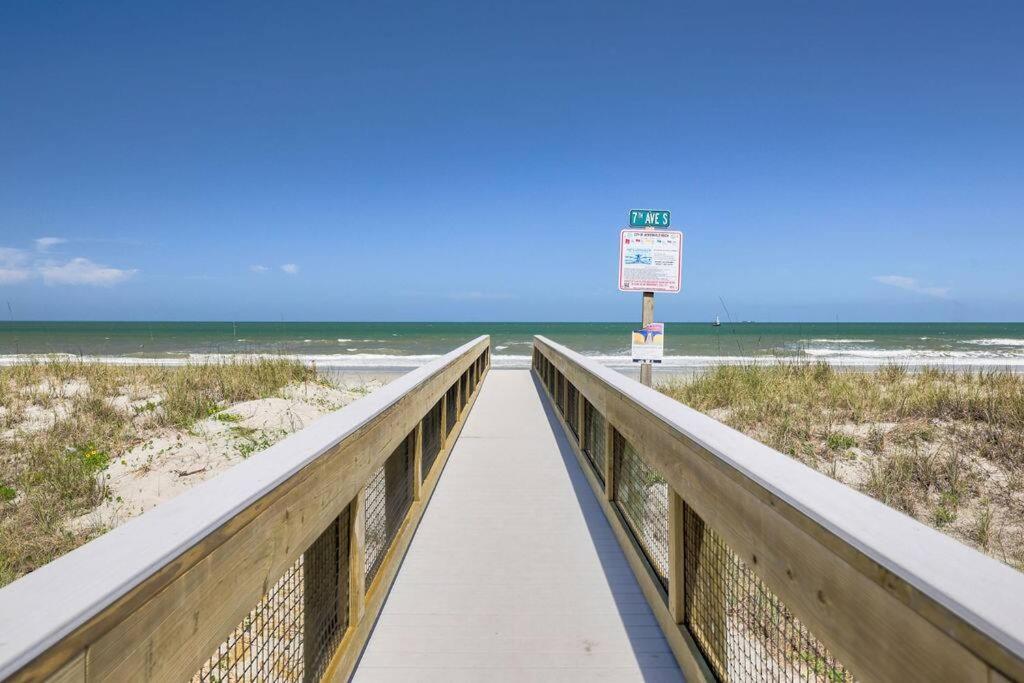 Beachfront Bliss Ocean Views Await Your Stay view 4