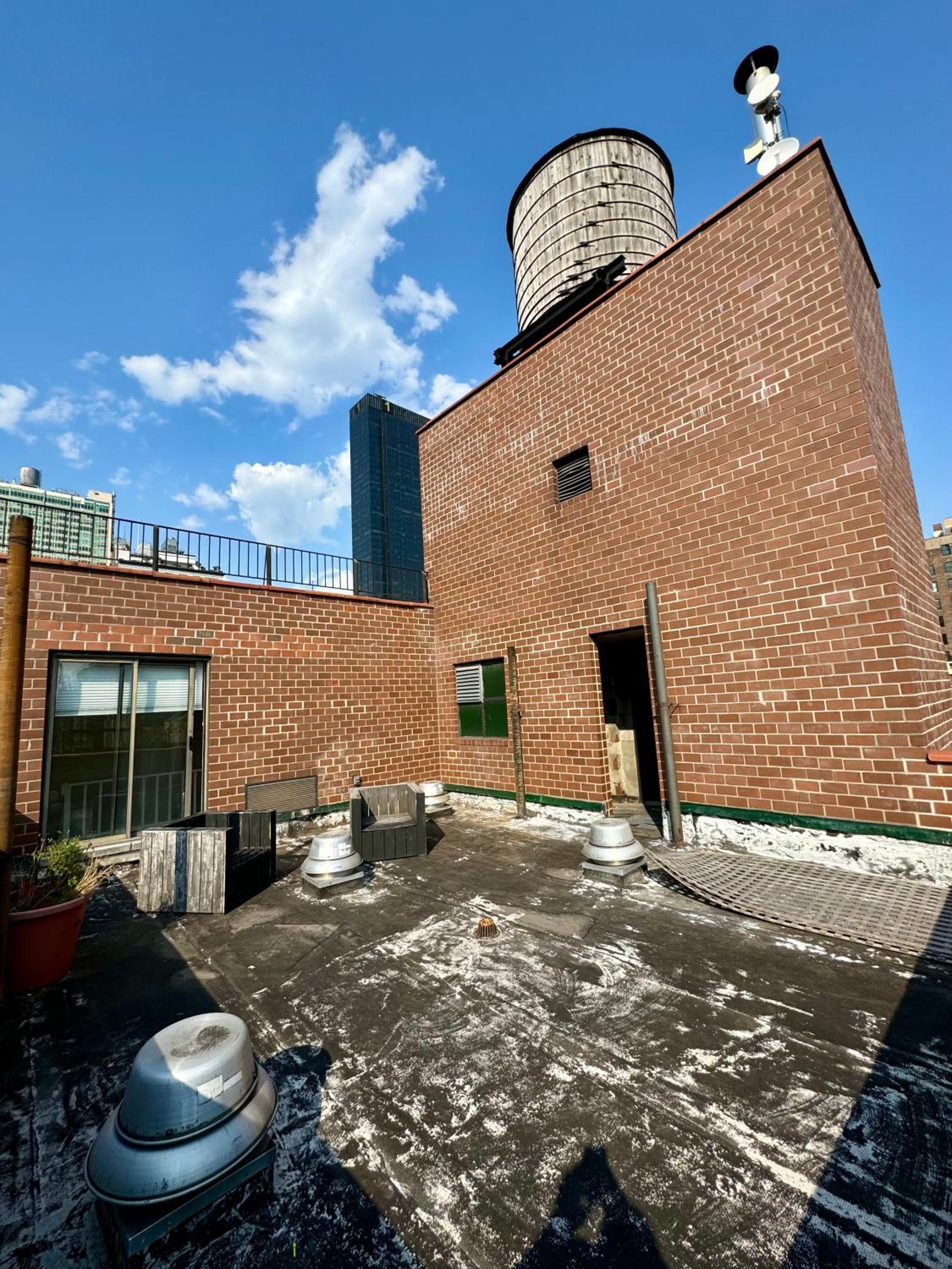 Stylish Duplex Penthouse with large Outdoor Space