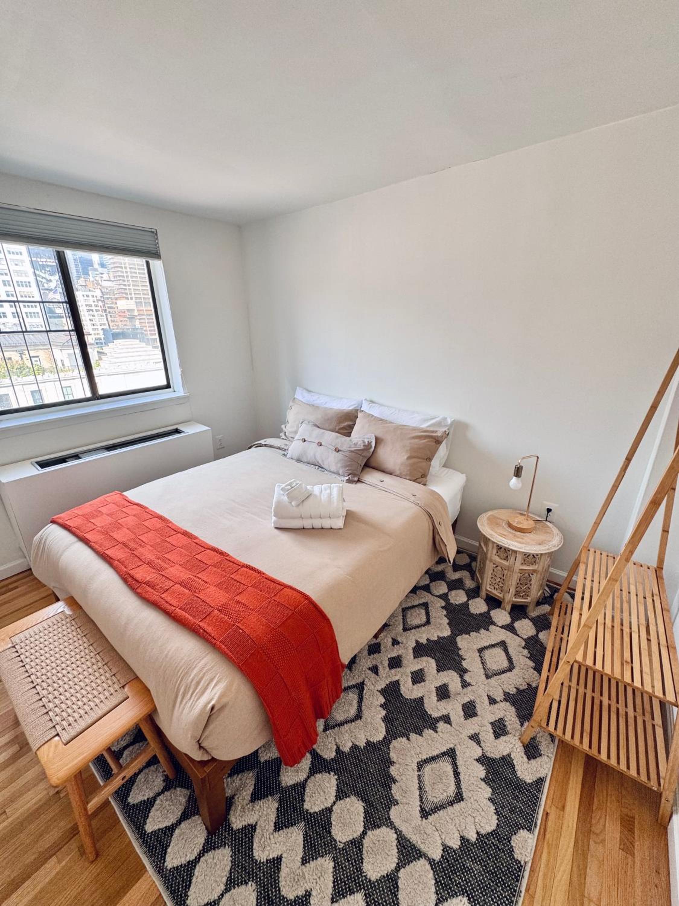 Stylish Duplex Penthouse with large Outdoor Space