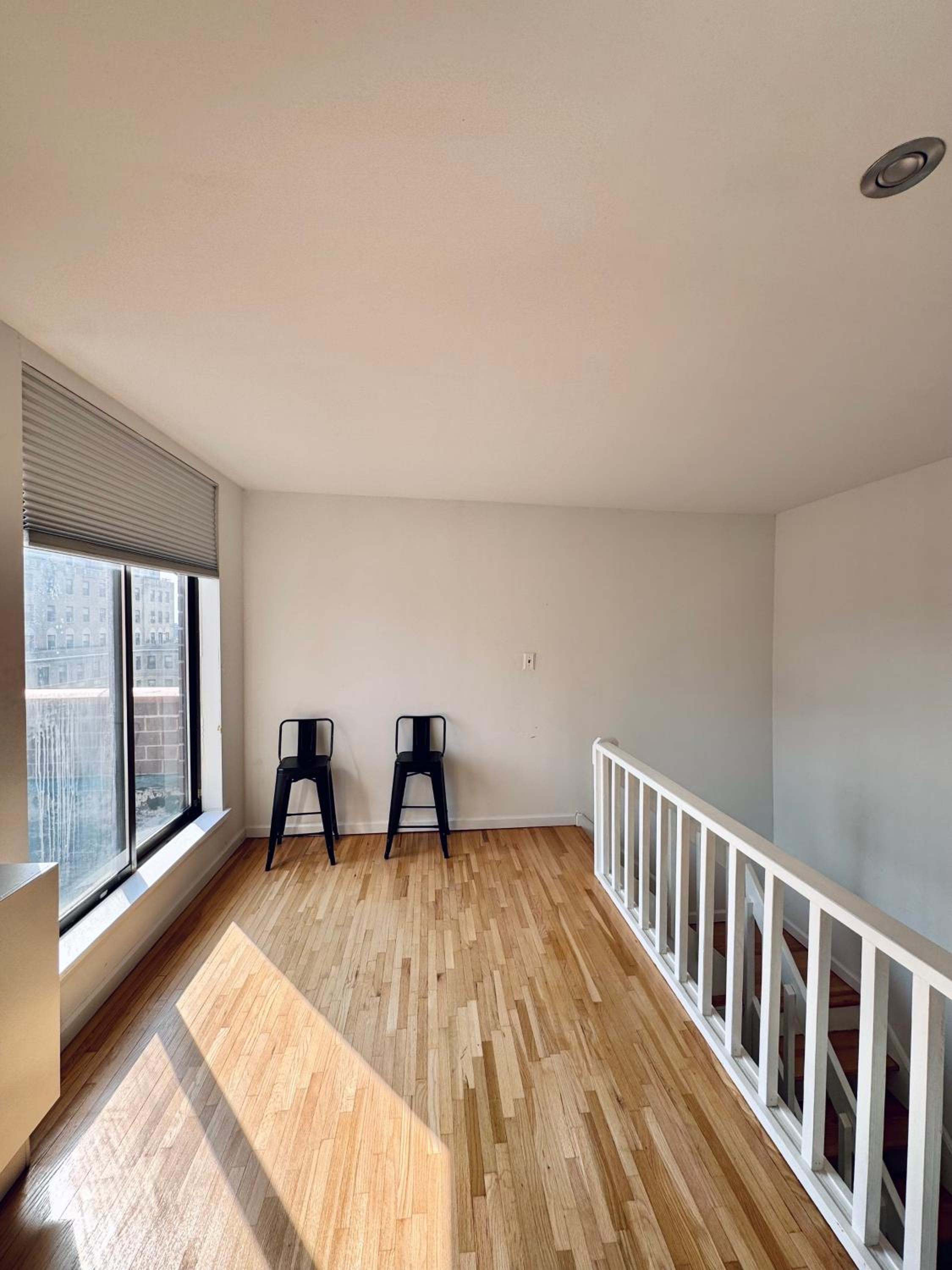 Stylish Duplex Penthouse with large Outdoor Space