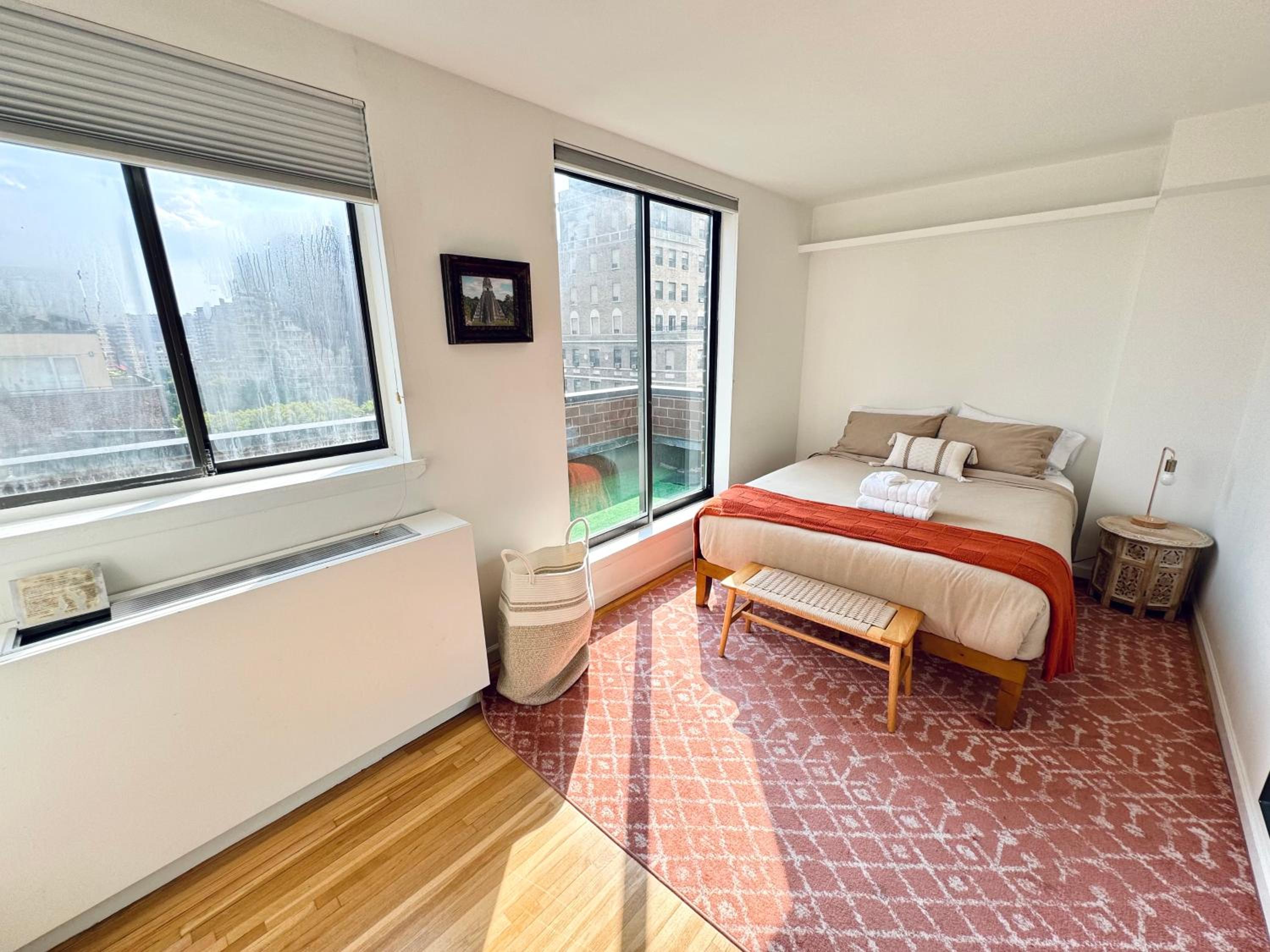 Stylish Duplex Penthouse with large Outdoor Space