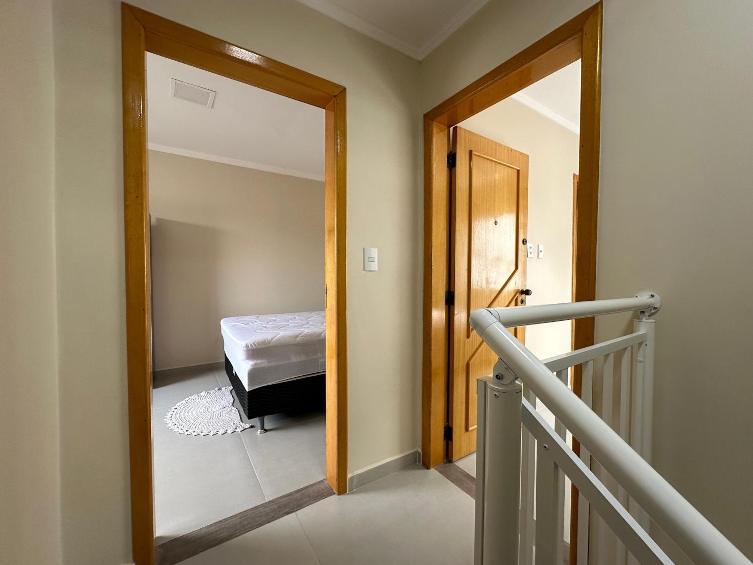 Duplex de 3 Quartos com Piscina - 140m da praia