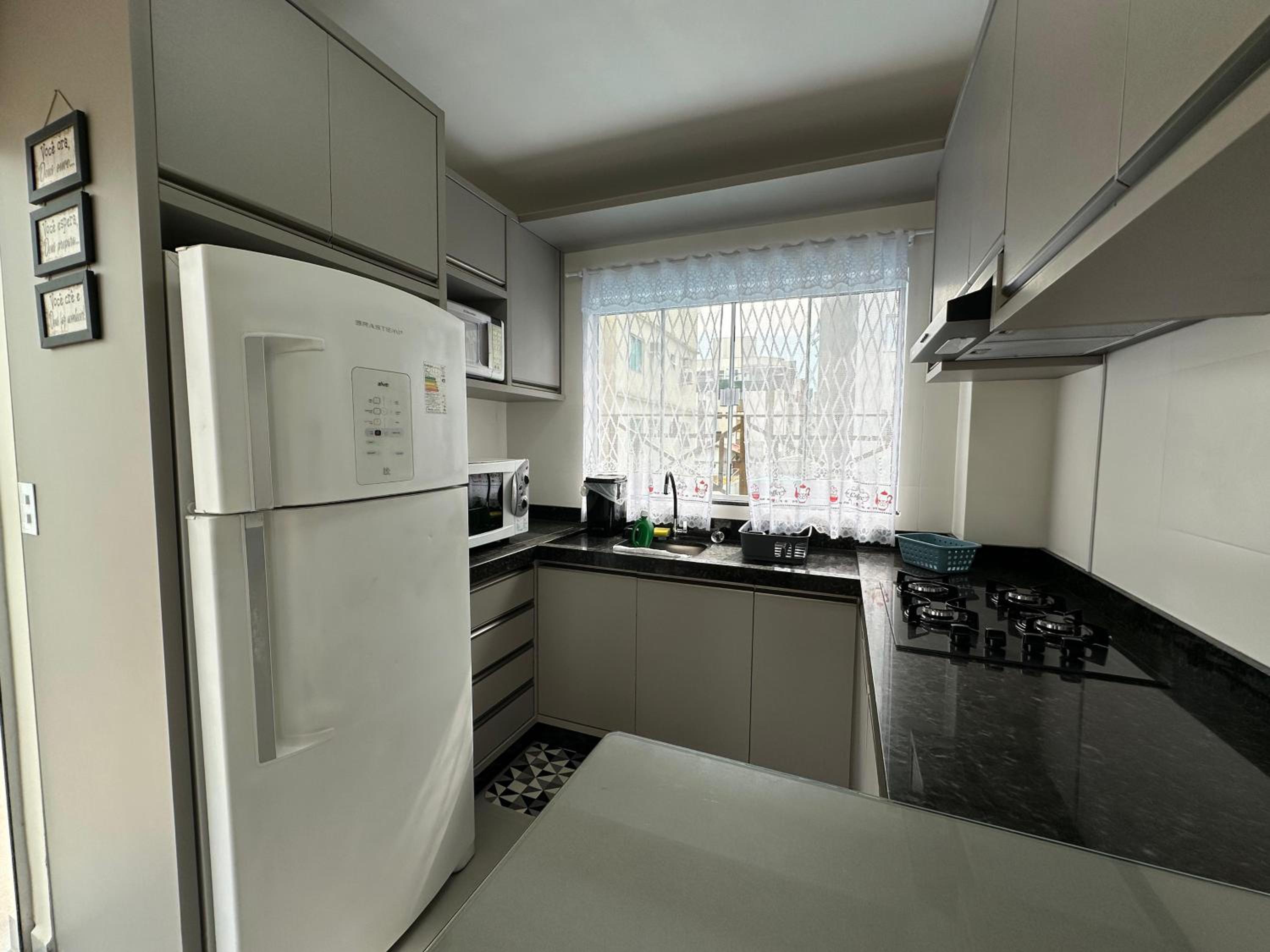 Duplex de 3 Quartos com Piscina - 140m da praia