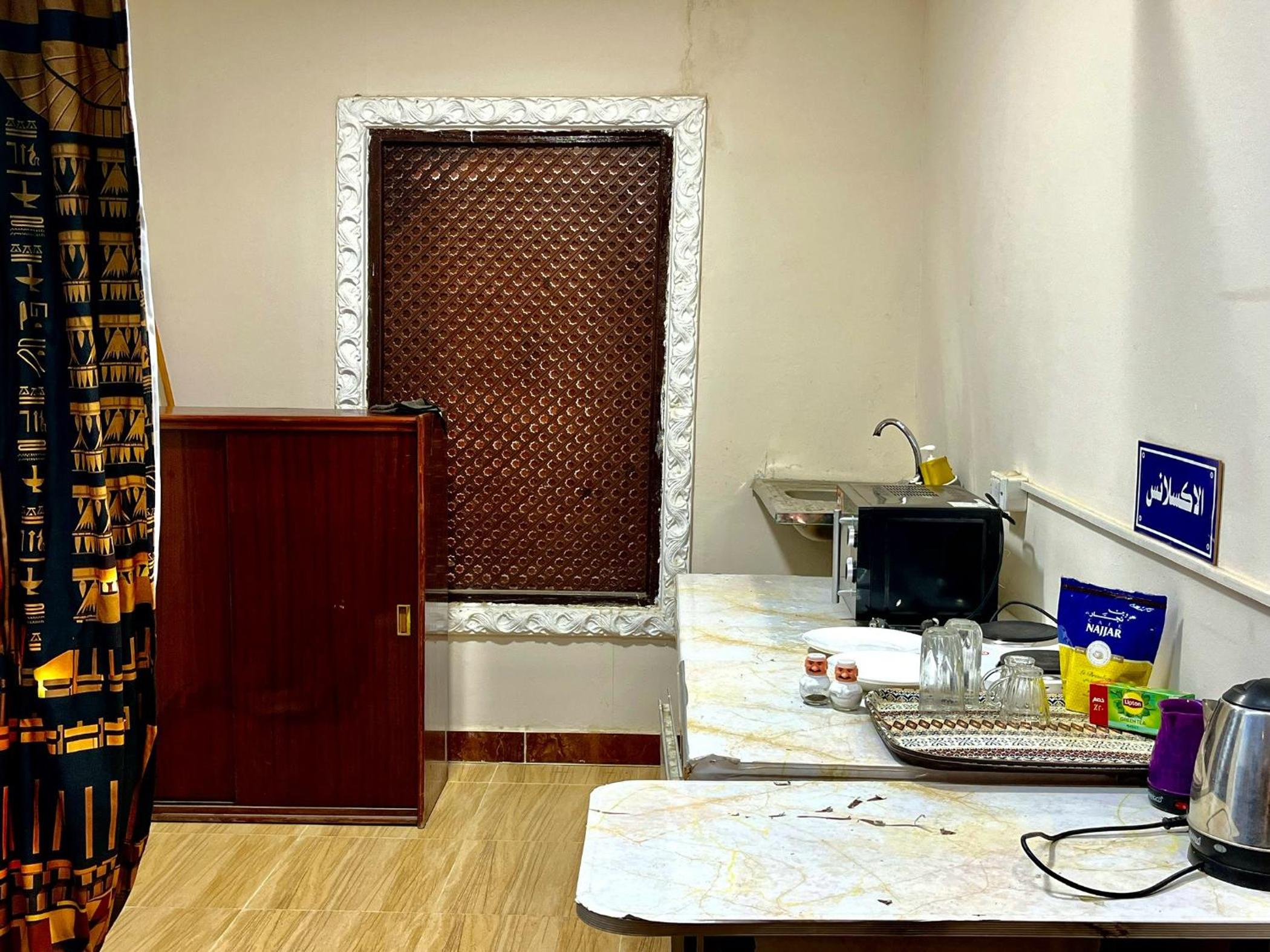 The pharaohs pyramids view apartment