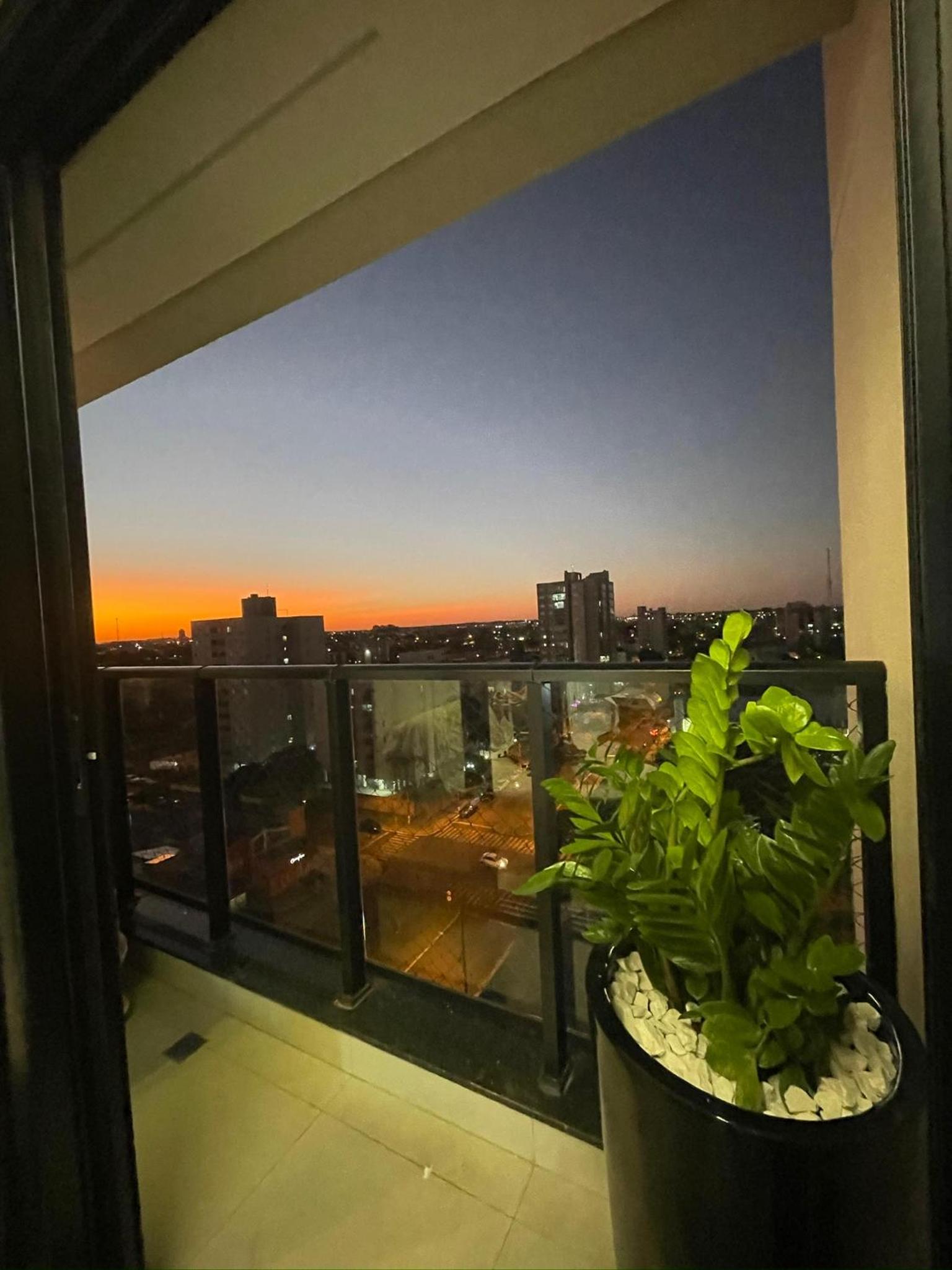 Apartamento em Dourados, Sunset