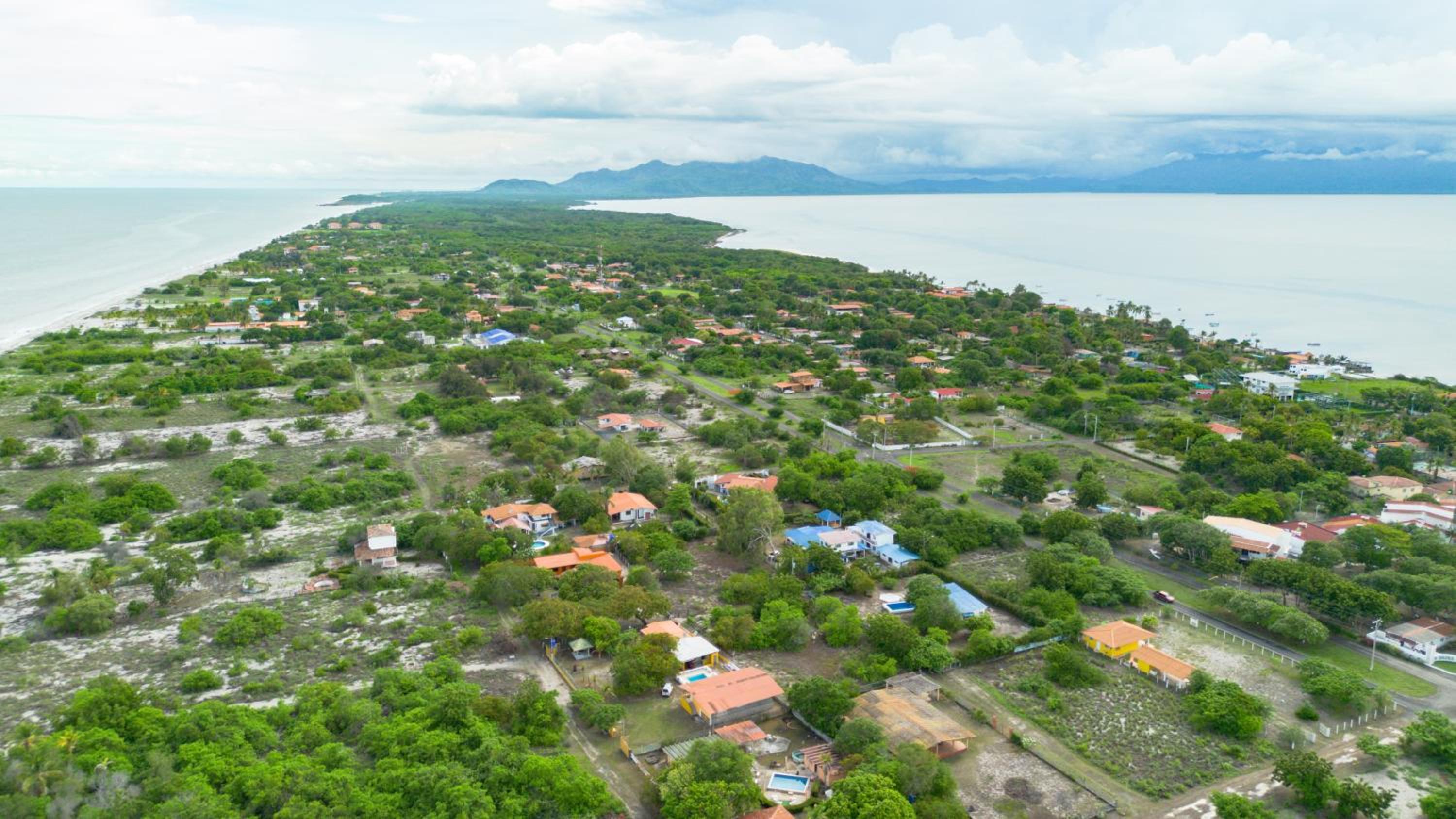 Dulce Vida - Casa con piscina a 200 mts de la Playa Punta Chame view 3