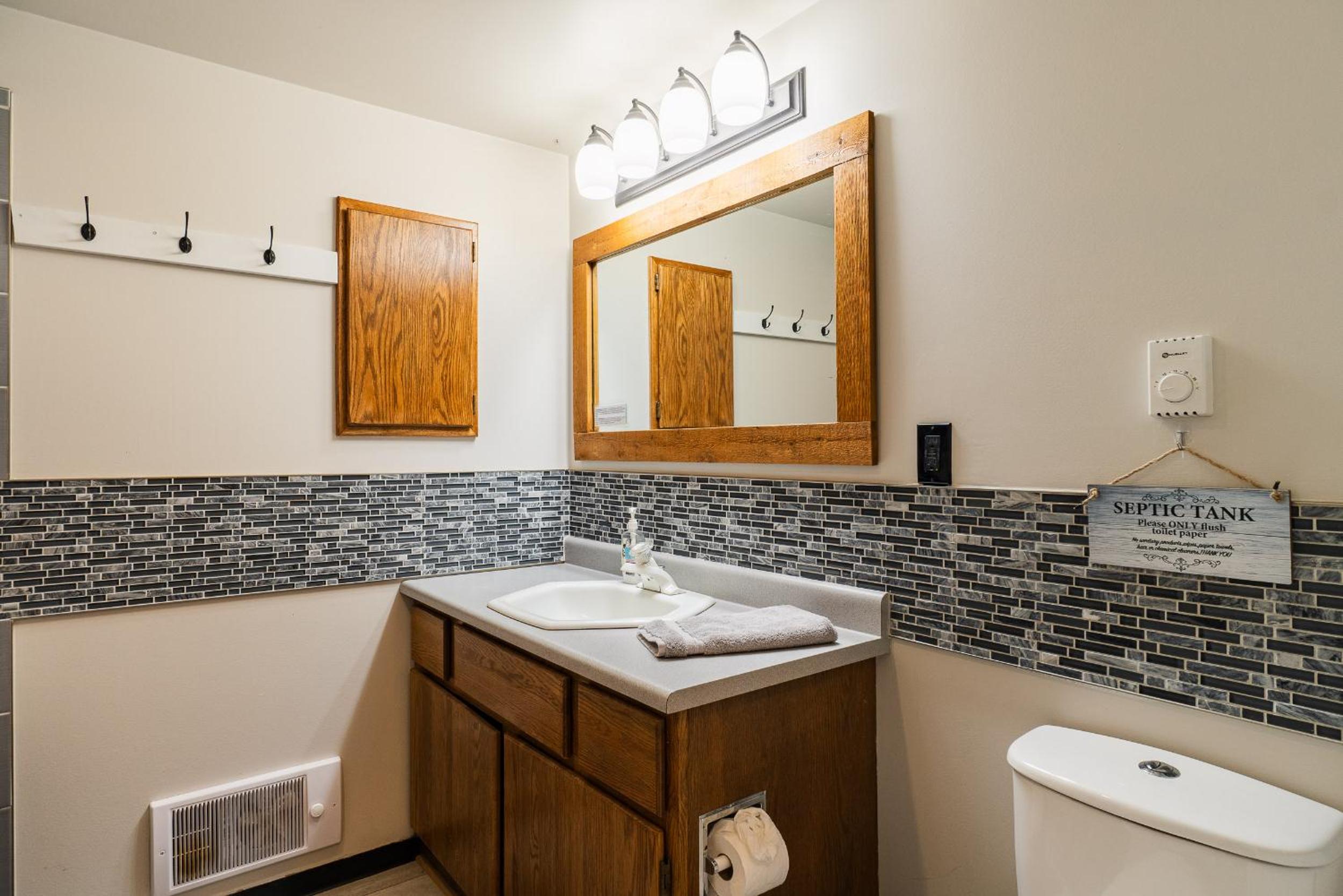 Nelson, What a view, 3 bedrms, 2 Baths, full kitchen
