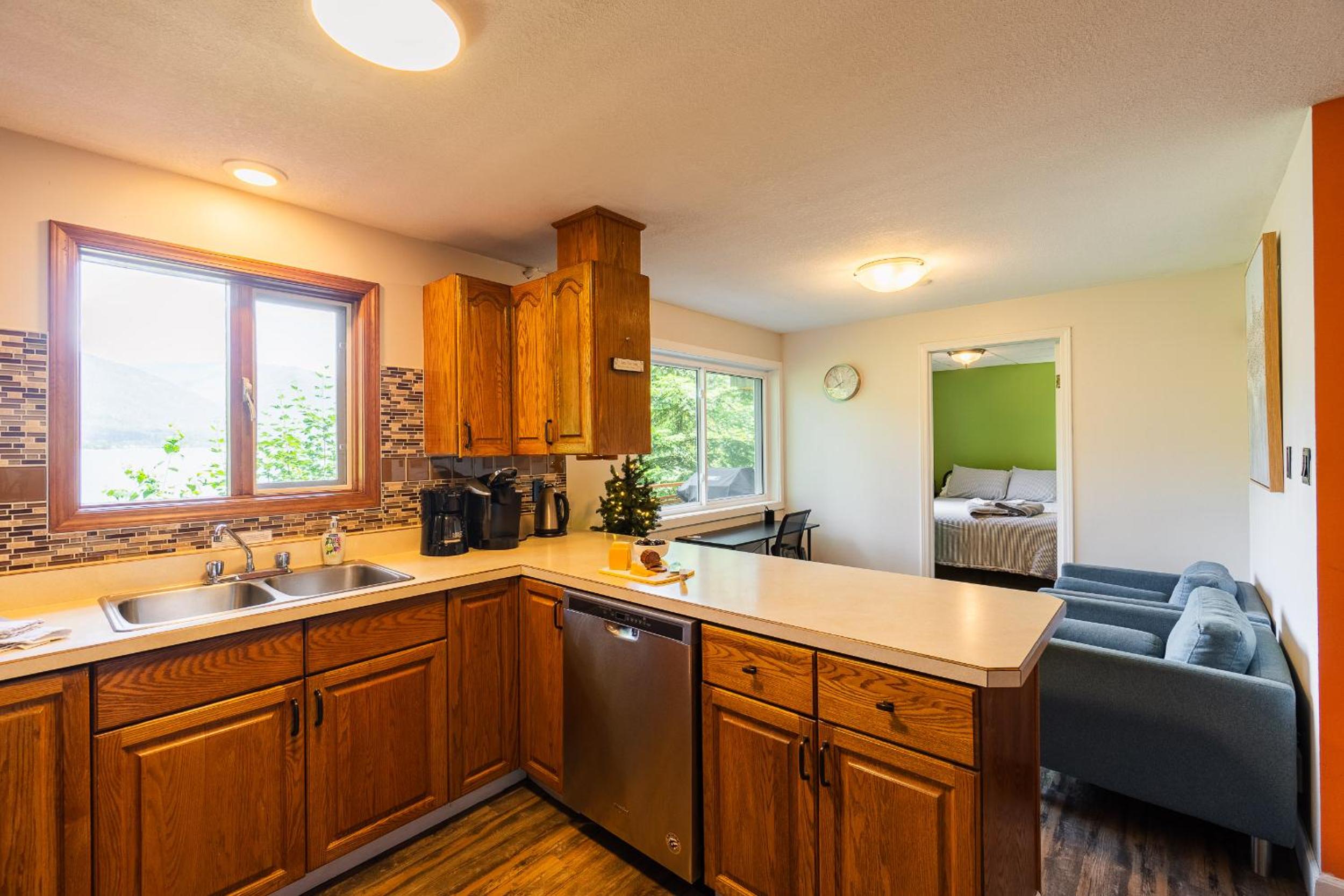 Nelson, What a view, 3 bedrms, 2 Baths, full kitchen