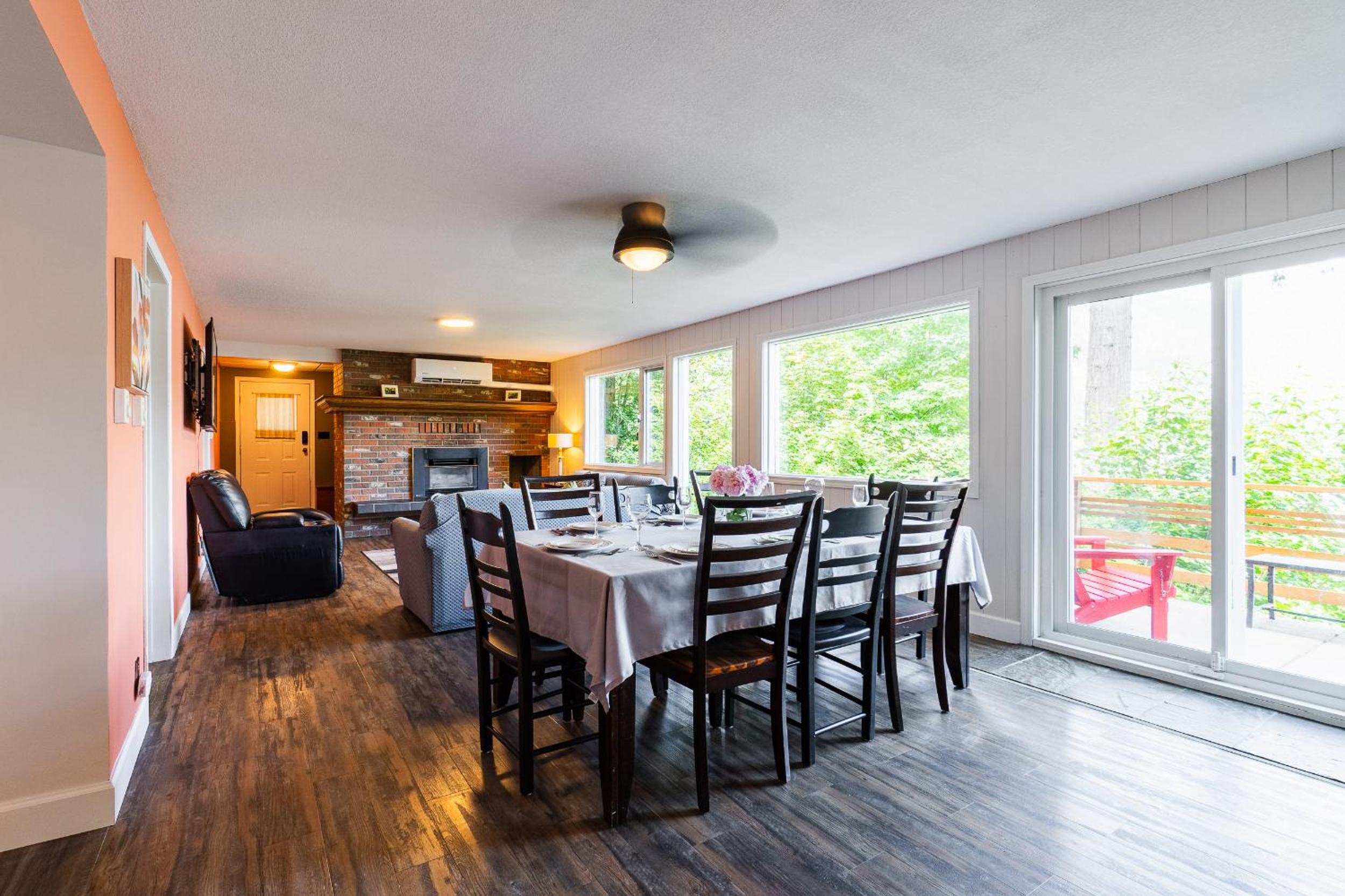 Nelson, What a view, 3 bedrms, 2 Baths, full kitchen