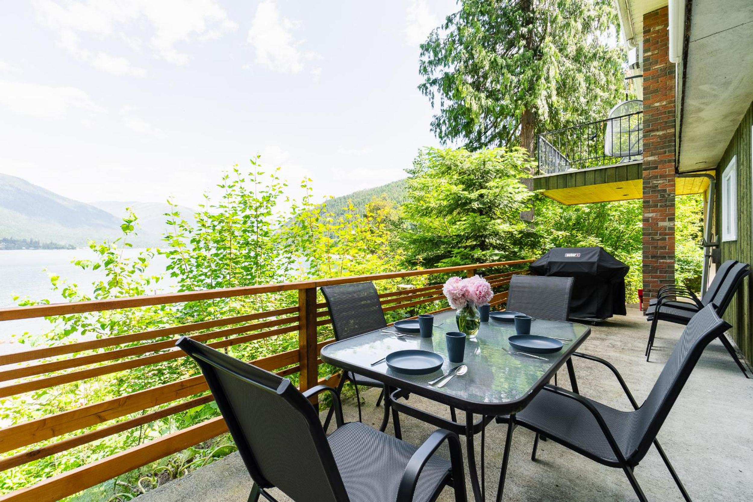Nelson, What a view, 3 bedrms, 2 Baths, full kitchen