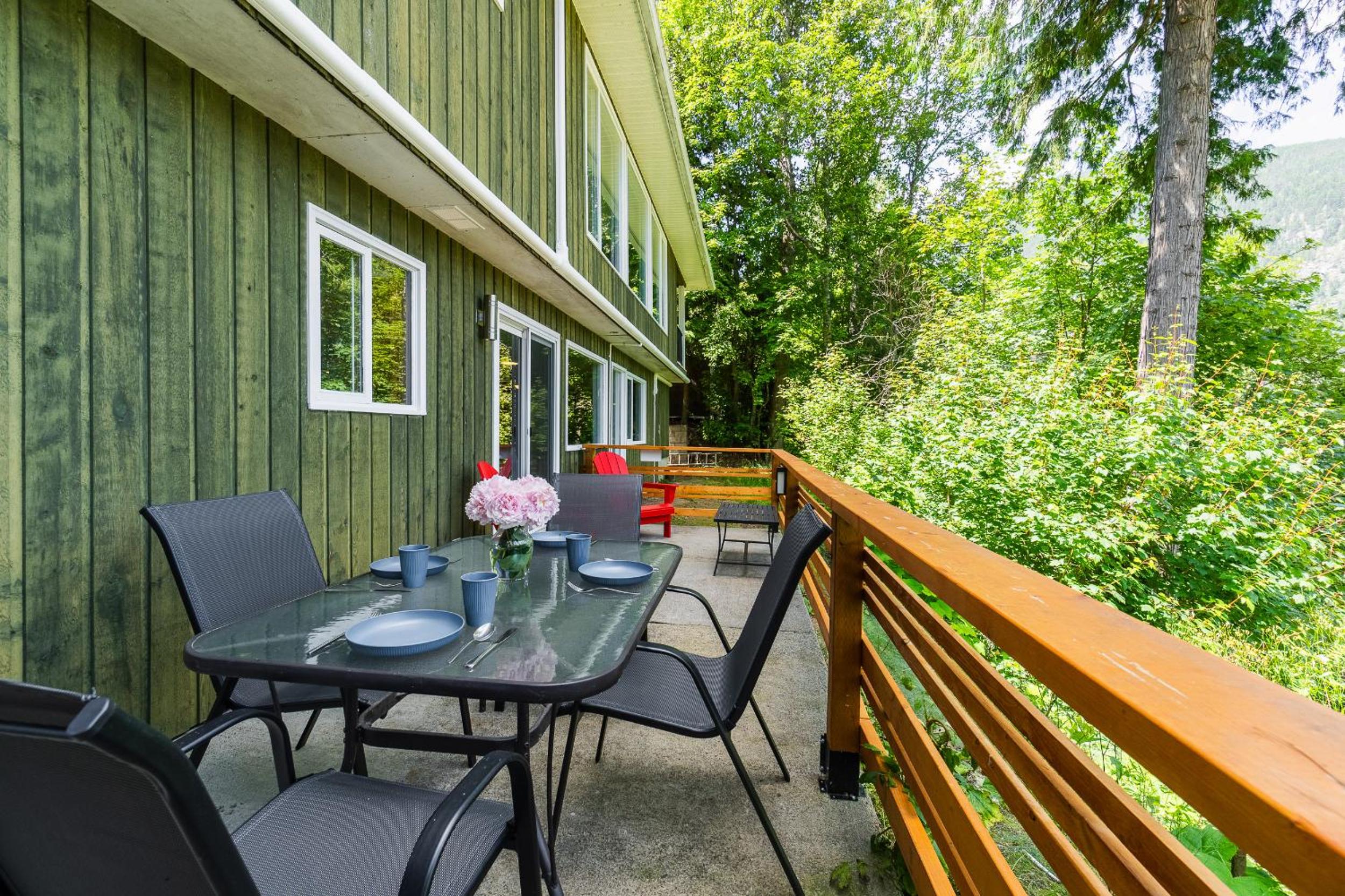 Nelson, What a view, 3 bedrms, 2 Baths, full kitchen