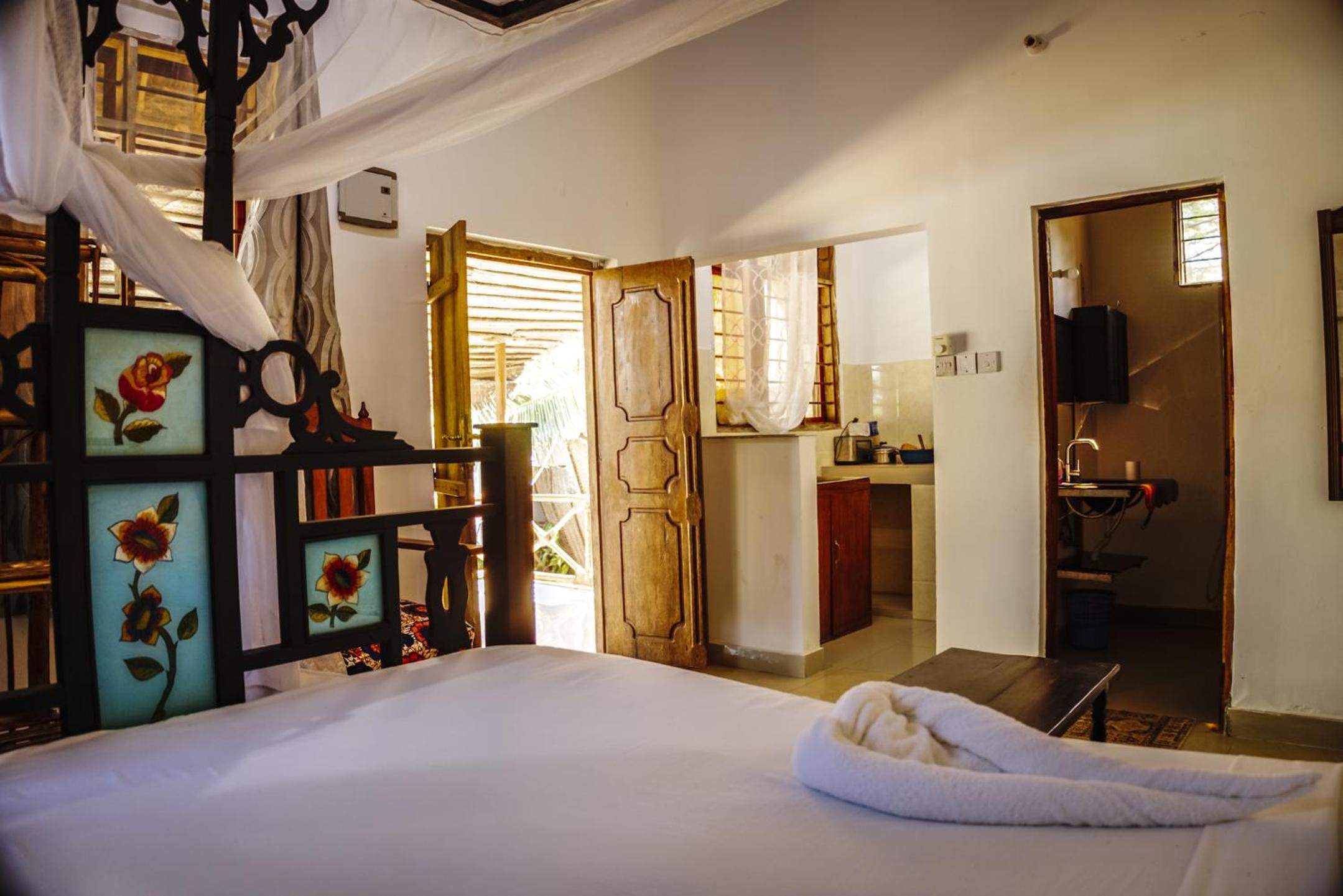 White Pearl Bungalow