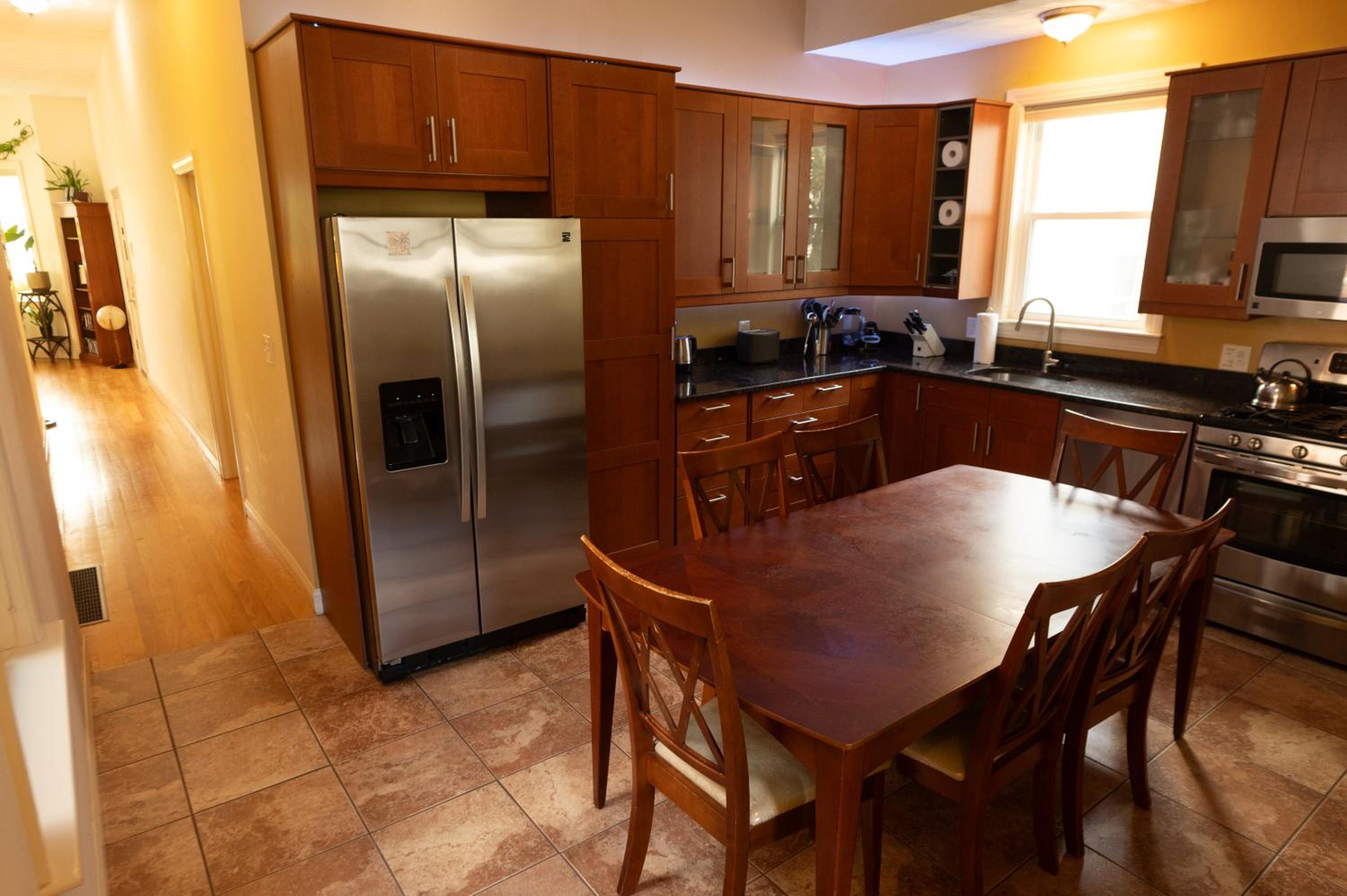 2 bedroom Boston condo in Jamaica Plain with parking photo 3