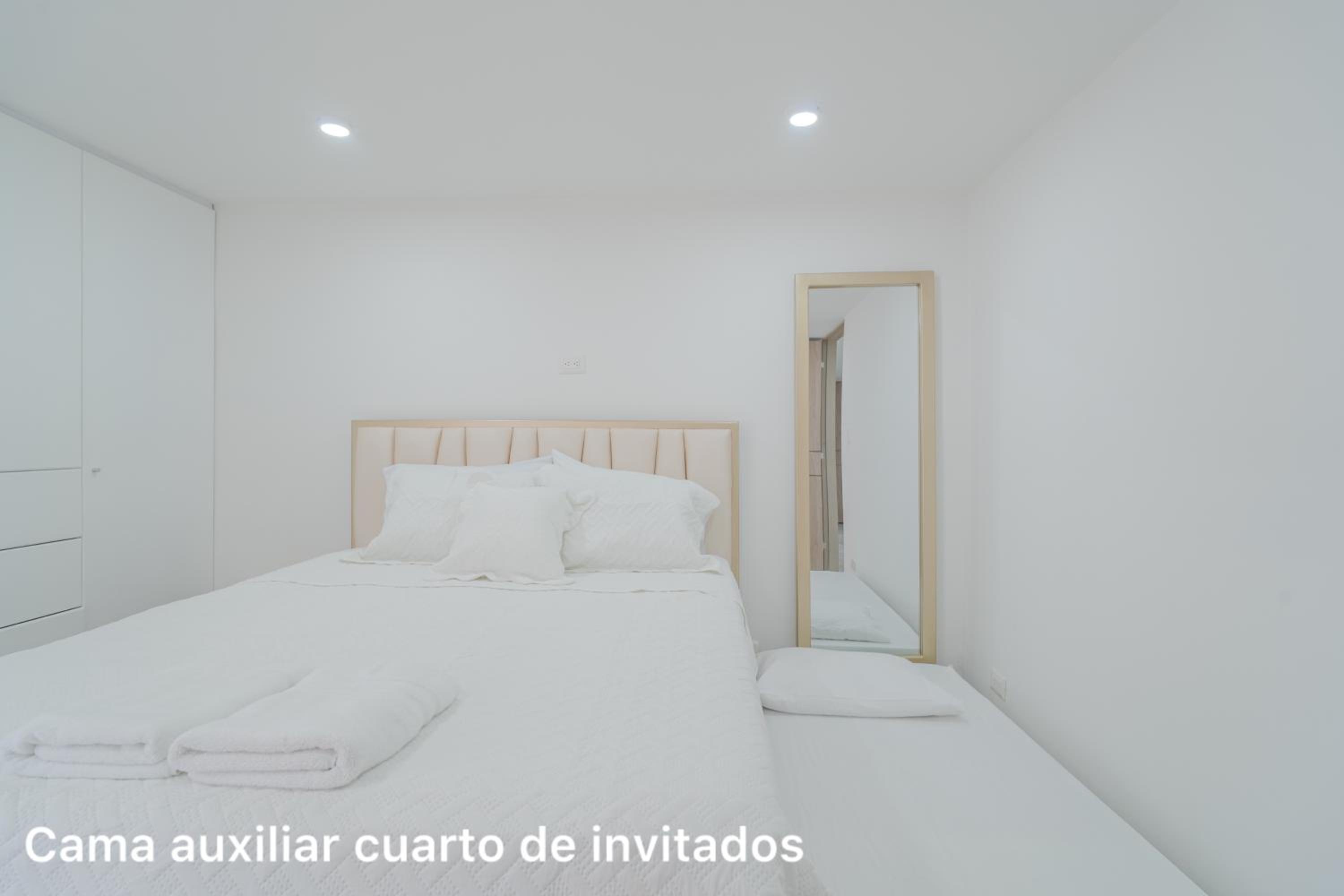 lujoso apartamento familiar frente al mar
