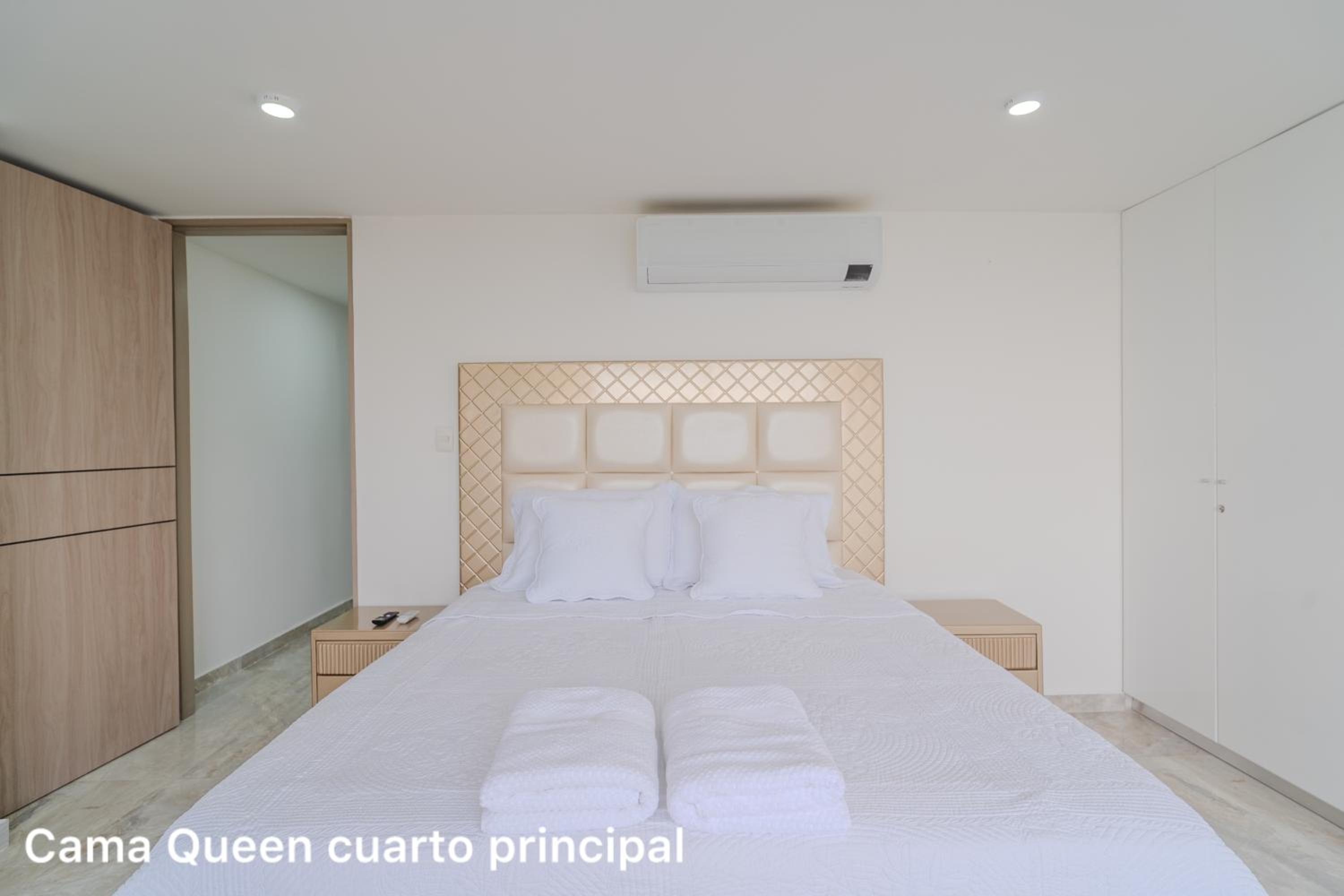 lujoso apartamento familiar frente al mar