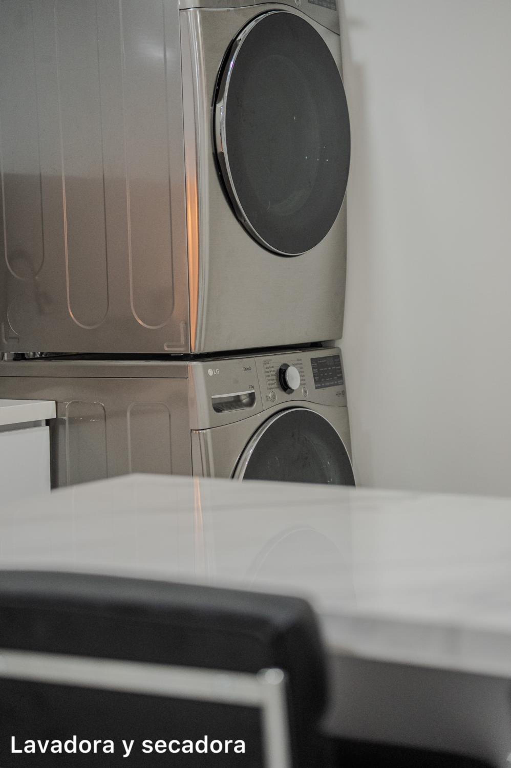 lujoso apartamento familiar frente al mar